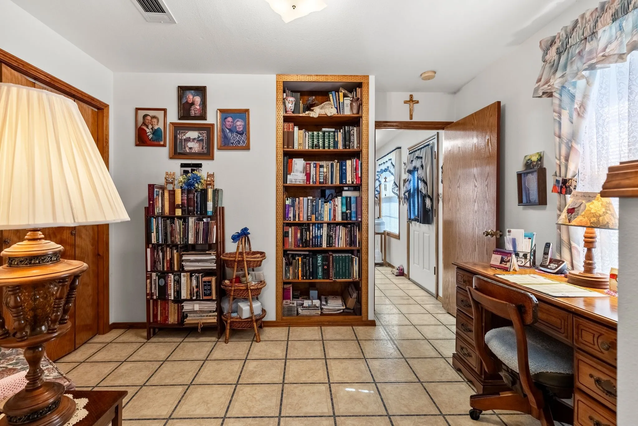 Single Family Residence For Sale in Rains County , 145 Rs County Road 3445, Emory, Texas 75440, 2 Bedrooms, 2 Bathrooms, 2 Garage spaces, 1,800 Sqft, built in 2004, Price $299,000, mls#21270106, Real Estate Agent in Emory, Homes For Sale in Rains county, Homes For Sale in Emory, Realtor in Emory Texas, Real Estate Brokerage Independent Realty Texas, Luminita Cordes Realtor