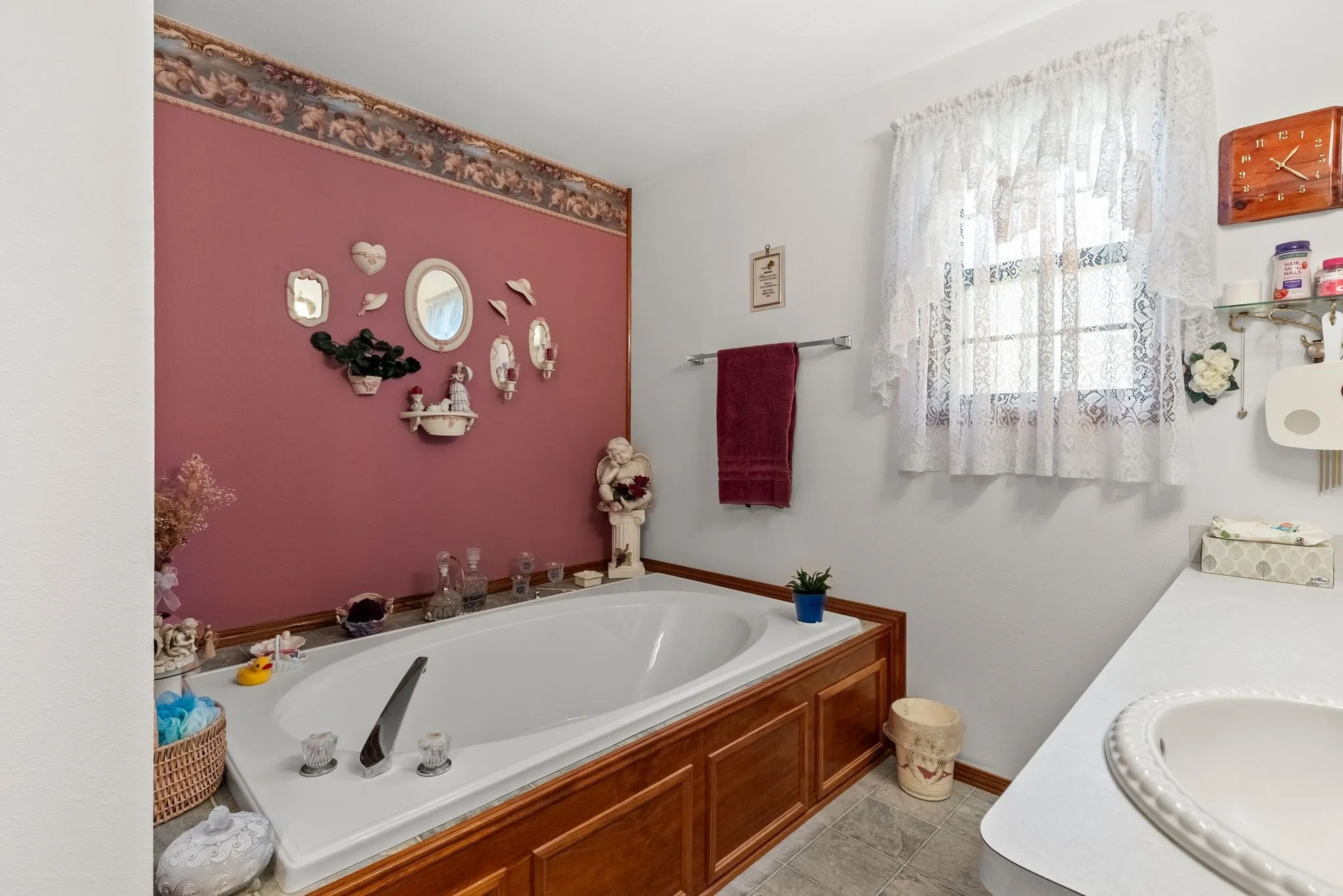 Single Family Residence For Sale in Rains County , 145 Rs County Road 3445, Emory, Texas 75440, 2 Bedrooms, 2 Bathrooms, 2 Garage spaces, 1,800 Sqft, built in 2004, Price $299,000, mls#21270106, Real Estate Agent in Emory, Homes For Sale in Rains county, Homes For Sale in Emory, Realtor in Emory Texas, Real Estate Brokerage Independent Realty Texas, Luminita Cordes Realtor