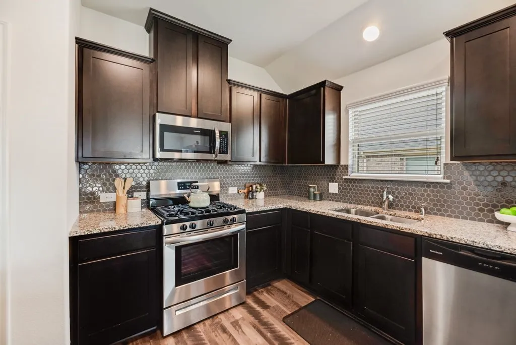 Single Family Residence For Sale in Denton County , 3508 Rio Grande Road, Little Elm, Texas 75068, 3 Bedroom, 2 Bathroom, 2 Garage spaces, 1,689 Sqft, built in 2018, mls#21270292, Real Estate Agent in Little Elm, Homes For Sale in Denton county, Homes For Sale in Little Elm, Realtor in Little Elm Texas, Real Estate Brokerage Independent Realty Texas, Luminita Cordes Realtor