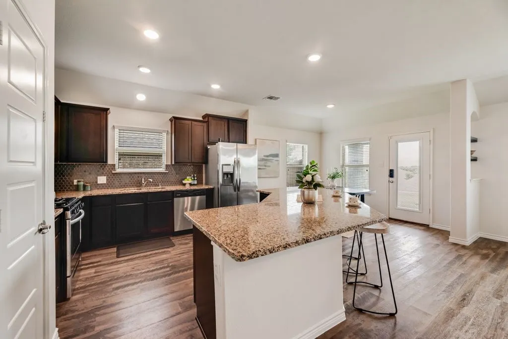 Single Family Residence For Sale in Denton County , 3508 Rio Grande Road, Little Elm, Texas 75068, 3 Bedroom, 2 Bathroom, 2 Garage spaces, 1,689 Sqft, built in 2018, mls#21270292, Real Estate Agent in Little Elm, Homes For Sale in Denton county, Homes For Sale in Little Elm, Realtor in Little Elm Texas, Real Estate Brokerage Independent Realty Texas, Luminita Cordes Realtor
