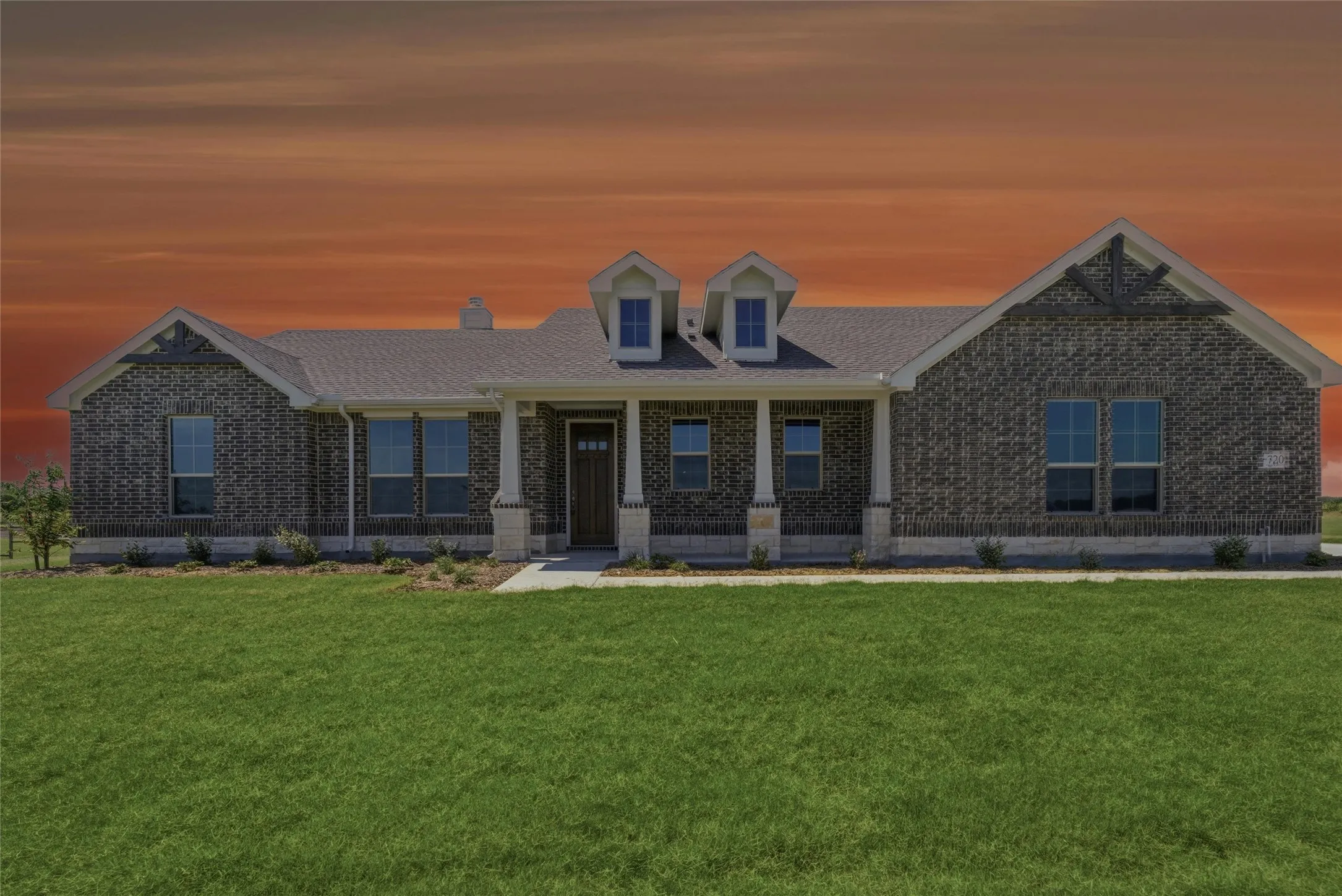 Single Family Residence For Sale in Cooke County , 720 County Road 200, Valley View, Texas 76272, 3 Bedroom, 2 Bathroom, 3 Garage spaces, 2,032 Sqft, built in 2026, mls#21270298, Real Estate Agent in Valley View, Homes For Sale in Cooke county, Homes For Sale in Valley View, Realtor in Valley View Texas, Real Estate Brokerage Independent Realty Texas, Luminita Cordes Realtor