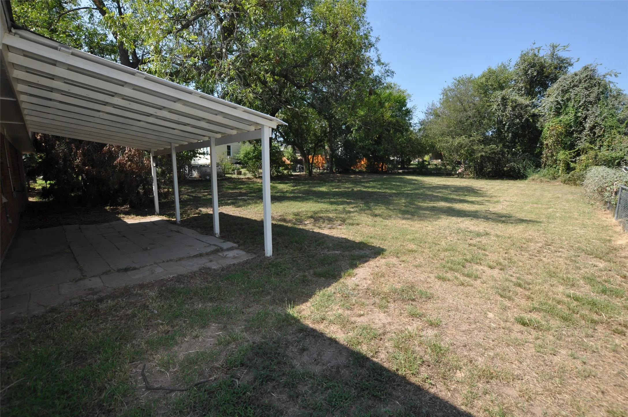 Single Family Residence For Sale in Parker County , 507 N Merrimac Street, Weatherford, Texas 76086, 3 Bedrooms, 1 Bathroom, 1 Garage spaces, 1,008 Sqft, built in 0, Price $229,000, mls#21268169, Real Estate Agent in Weatherford, Homes For Sale in Parker county, Homes For Sale in Weatherford, Realtor in Weatherford Texas, Real Estate Brokerage Independent Realty Texas, Luminita Cordes Realtor