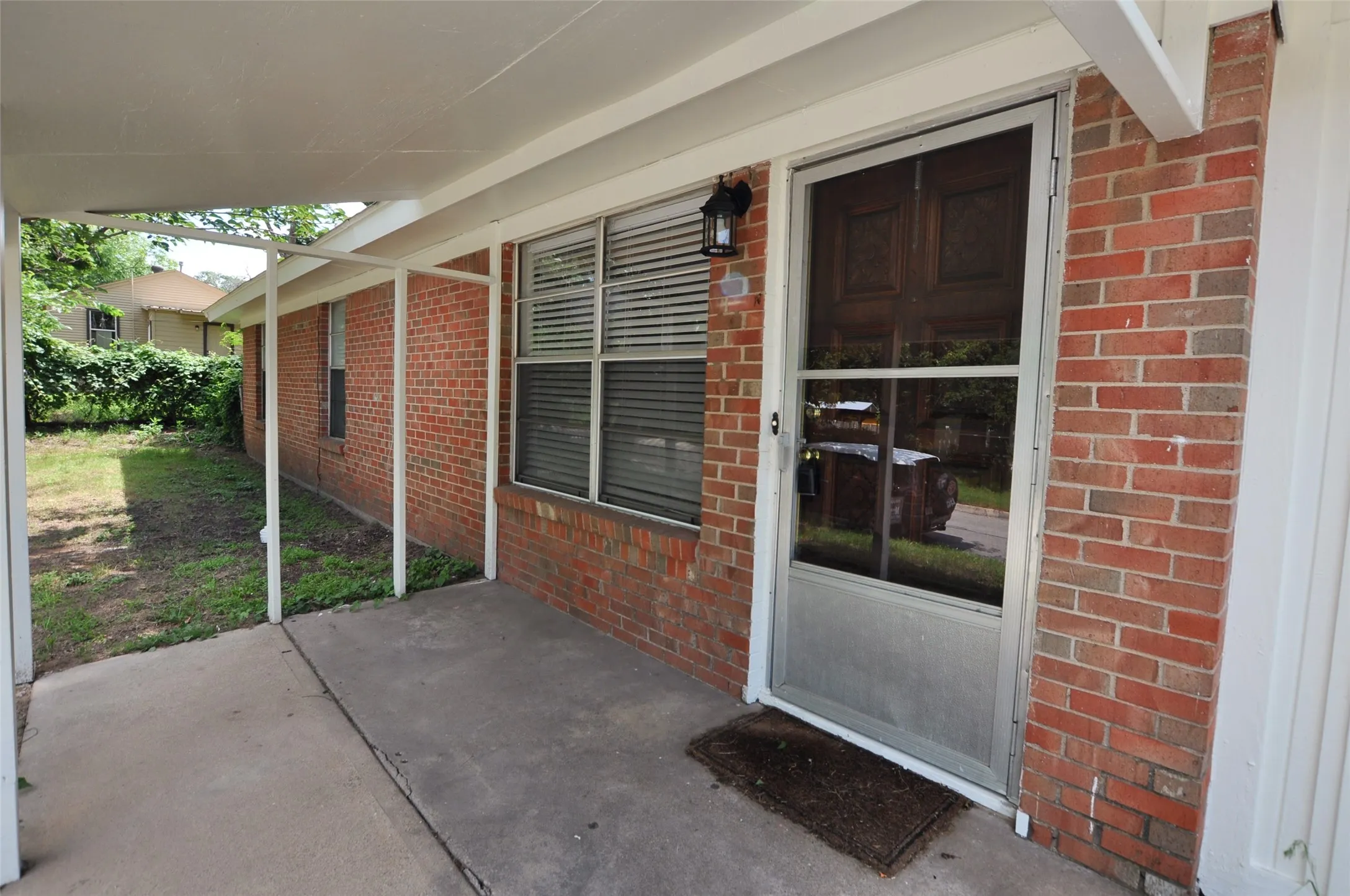 Single Family Residence For Sale in Parker County , 507 N Merrimac Street, Weatherford, Texas 76086, 3 Bedrooms, 1 Bathroom, 1 Garage spaces, 1,008 Sqft, built in 0, Price $229,000, mls#21268169, Real Estate Agent in Weatherford, Homes For Sale in Parker county, Homes For Sale in Weatherford, Realtor in Weatherford Texas, Real Estate Brokerage Independent Realty Texas, Luminita Cordes Realtor
