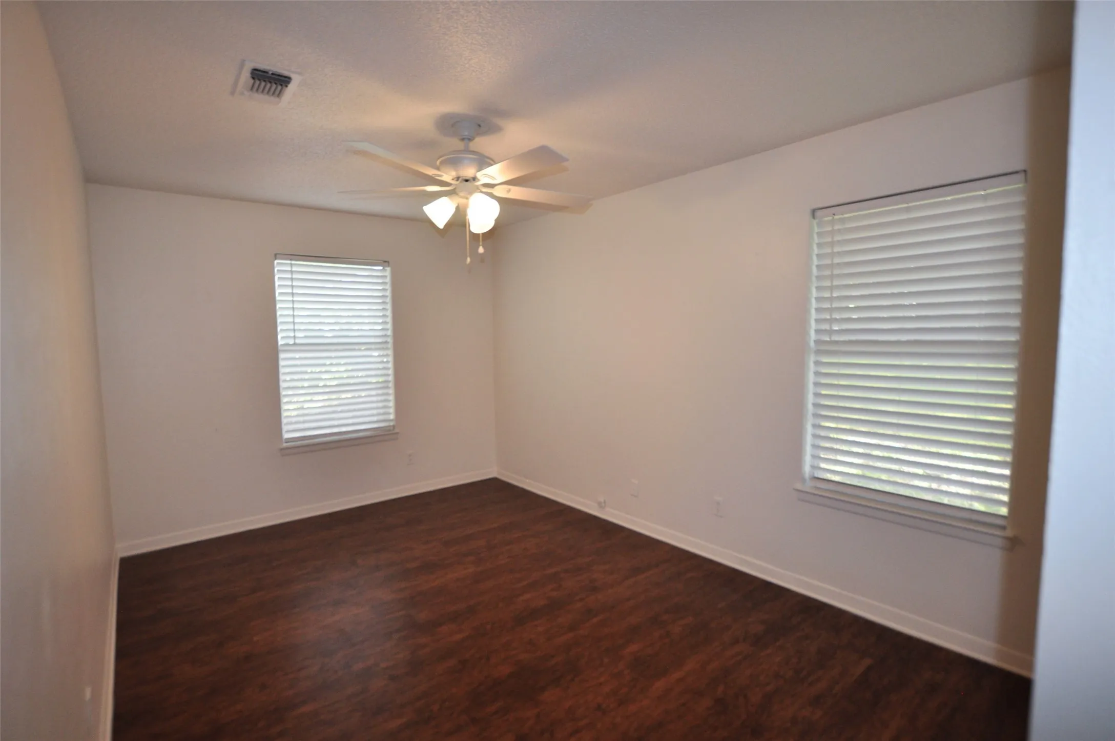 Single Family Residence For Sale in Parker County , 507 N Merrimac Street, Weatherford, Texas 76086, 3 Bedrooms, 1 Bathroom, 1 Garage spaces, 1,008 Sqft, built in 0, Price $229,000, mls#21268169, Real Estate Agent in Weatherford, Homes For Sale in Parker county, Homes For Sale in Weatherford, Realtor in Weatherford Texas, Real Estate Brokerage Independent Realty Texas, Luminita Cordes Realtor
