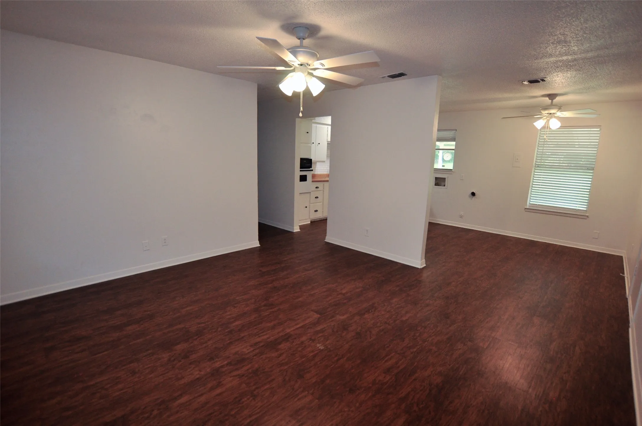 Single Family Residence For Sale in Parker County , 507 N Merrimac Street, Weatherford, Texas 76086, 3 Bedrooms, 1 Bathroom, 1 Garage spaces, 1,008 Sqft, built in 0, Price $229,000, mls#21268169, Real Estate Agent in Weatherford, Homes For Sale in Parker county, Homes For Sale in Weatherford, Realtor in Weatherford Texas, Real Estate Brokerage Independent Realty Texas, Luminita Cordes Realtor