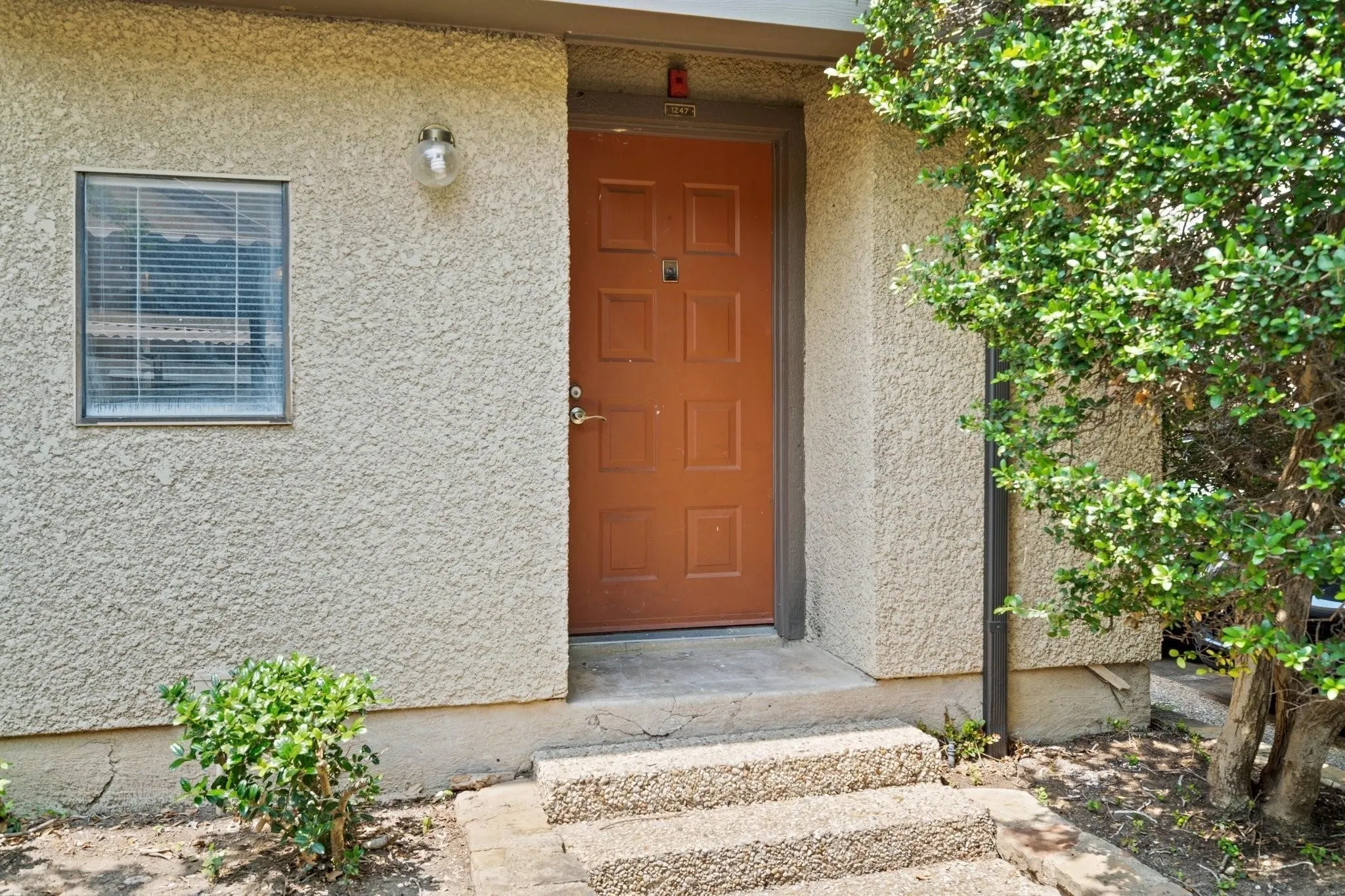 For Sale in Dallas County , 4543 N O Connor Road 1247, Irving, Texas 75062, 2 Bedroom, 3 Bathroom, Garage spaces, 0 Sqft, built in 1982, mls#21260111, Real Estate Agent in Irving, Homes For Sale in Dallas county, Homes For Sale in Irving, Realtor in Irving Texas, Real Estate Brokerage Independent Realty Texas, Luminita Cordes Realtor