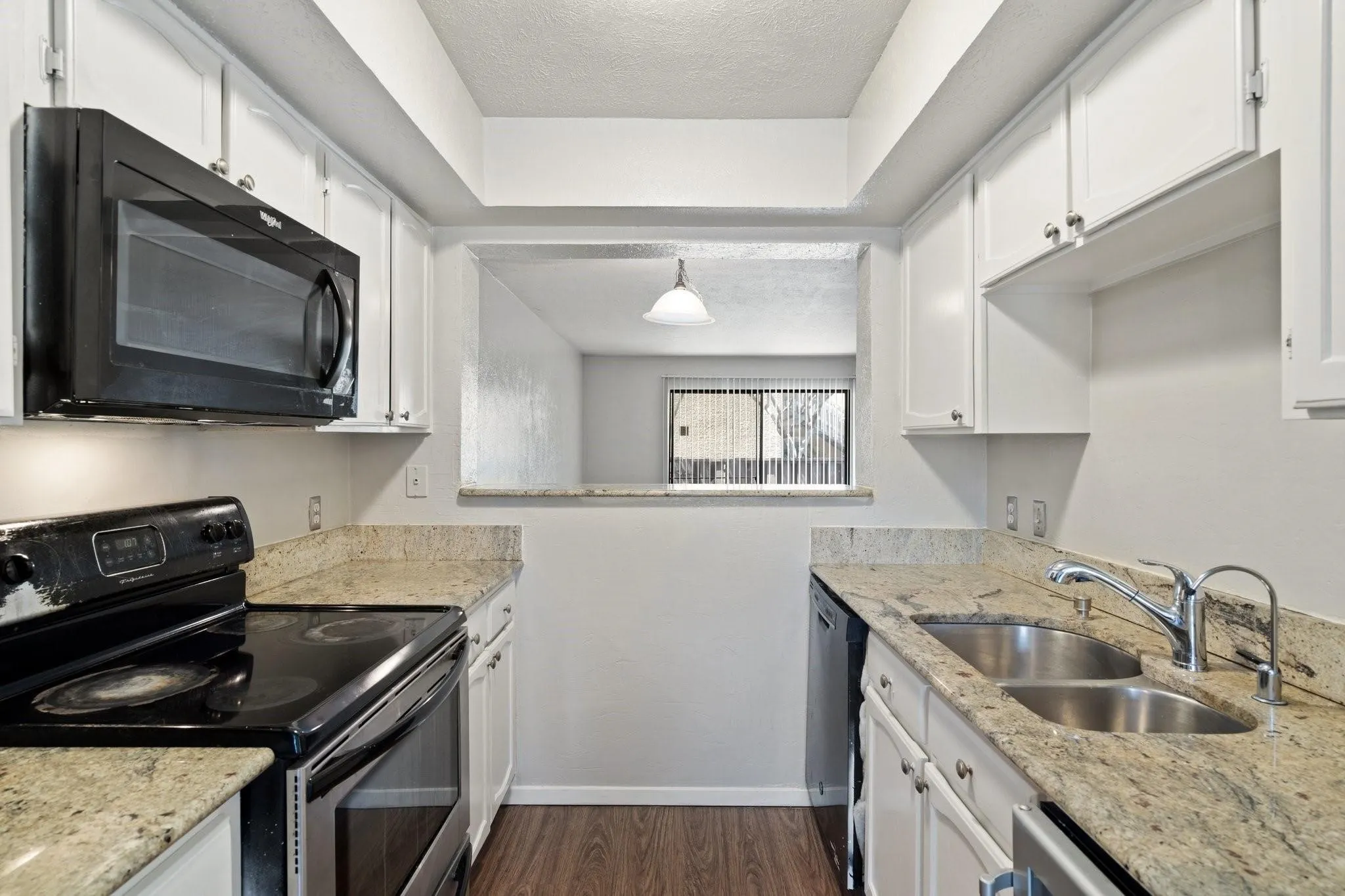 For Sale in Dallas County , 4543 N O Connor Road 1247, Irving, Texas 75062, 2 Bedroom, 3 Bathroom, Garage spaces, 0 Sqft, built in 1982, mls#21260111, Real Estate Agent in Irving, Homes For Sale in Dallas county, Homes For Sale in Irving, Realtor in Irving Texas, Real Estate Brokerage Independent Realty Texas, Luminita Cordes Realtor