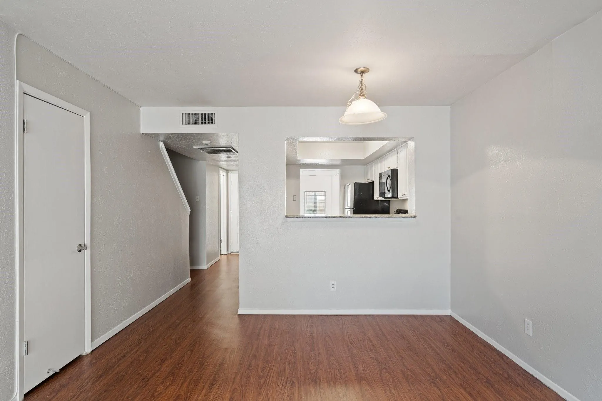 For Sale in Dallas County , 4543 N O Connor Road 1247, Irving, Texas 75062, 2 Bedroom, 3 Bathroom, Garage spaces, 0 Sqft, built in 1982, mls#21260111, Real Estate Agent in Irving, Homes For Sale in Dallas county, Homes For Sale in Irving, Realtor in Irving Texas, Real Estate Brokerage Independent Realty Texas, Luminita Cordes Realtor