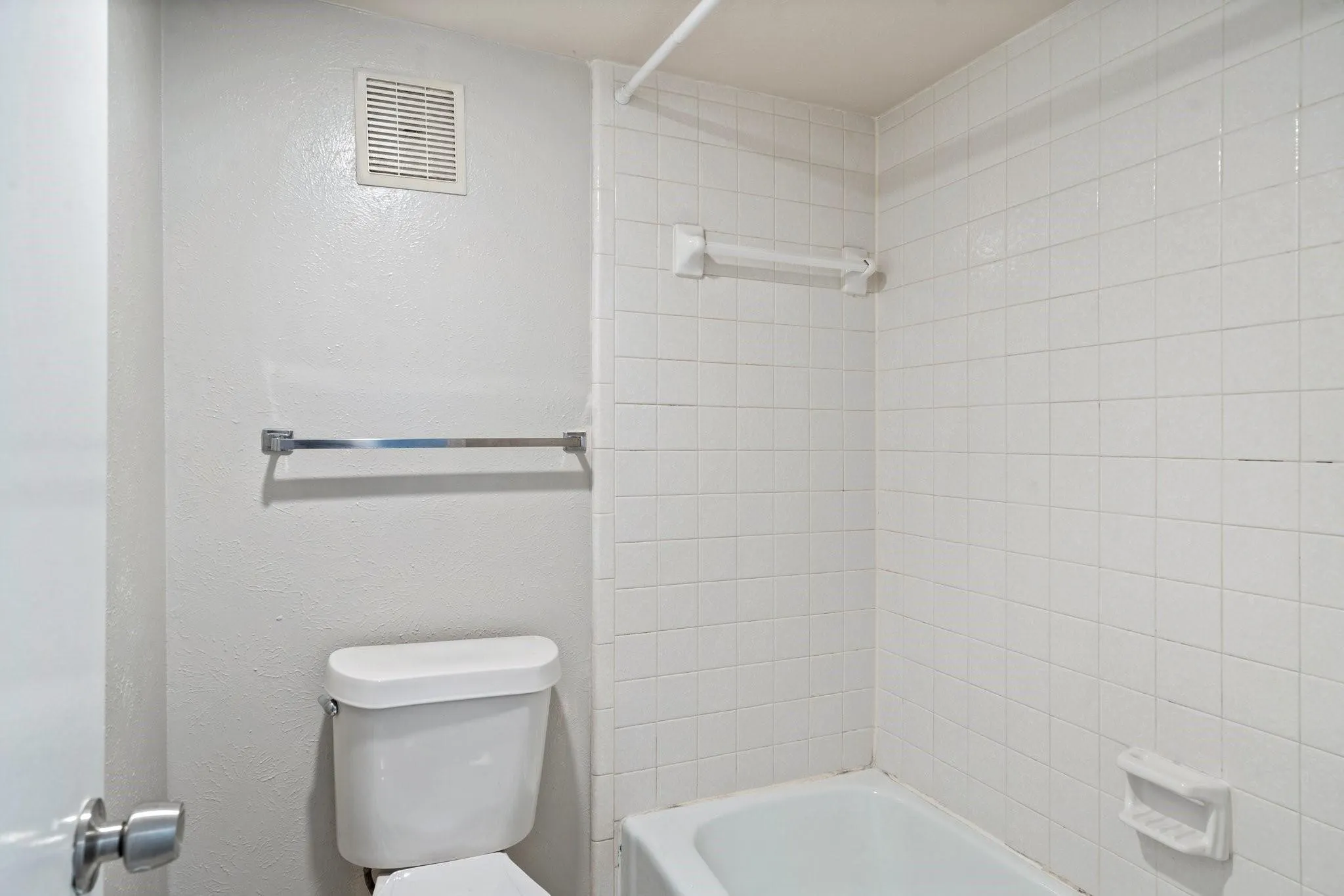 For Sale in Dallas County , 4543 N O Connor Road 1247, Irving, Texas 75062, 2 Bedroom, 3 Bathroom, Garage spaces, 0 Sqft, built in 1982, mls#21260111, Real Estate Agent in Irving, Homes For Sale in Dallas county, Homes For Sale in Irving, Realtor in Irving Texas, Real Estate Brokerage Independent Realty Texas, Luminita Cordes Realtor