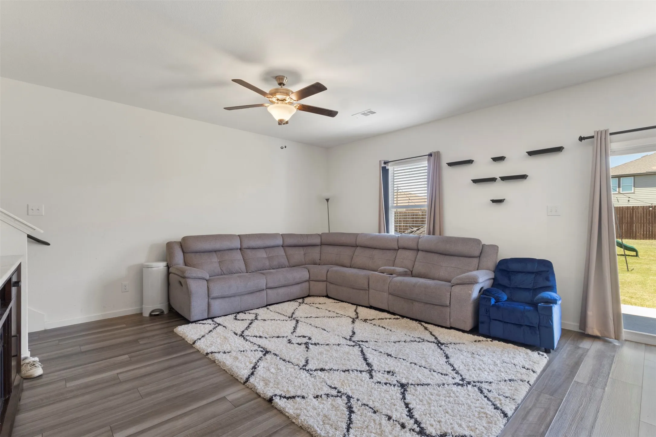 Single Family Residence For Sale in Tarrant County , 1508 Ancer Way, Fort Worth, Texas 76052, 4 Bedroom, 3 Bathroom, 2 Garage spaces, 2,129 Sqft, built in 2022, mls#21269976, Real Estate Agent in Fort Worth, Homes For Sale in Tarrant county, Homes For Sale in Fort Worth, Realtor in Fort Worth Texas, Real Estate Brokerage Independent Realty Texas, Luminita Cordes Realtor