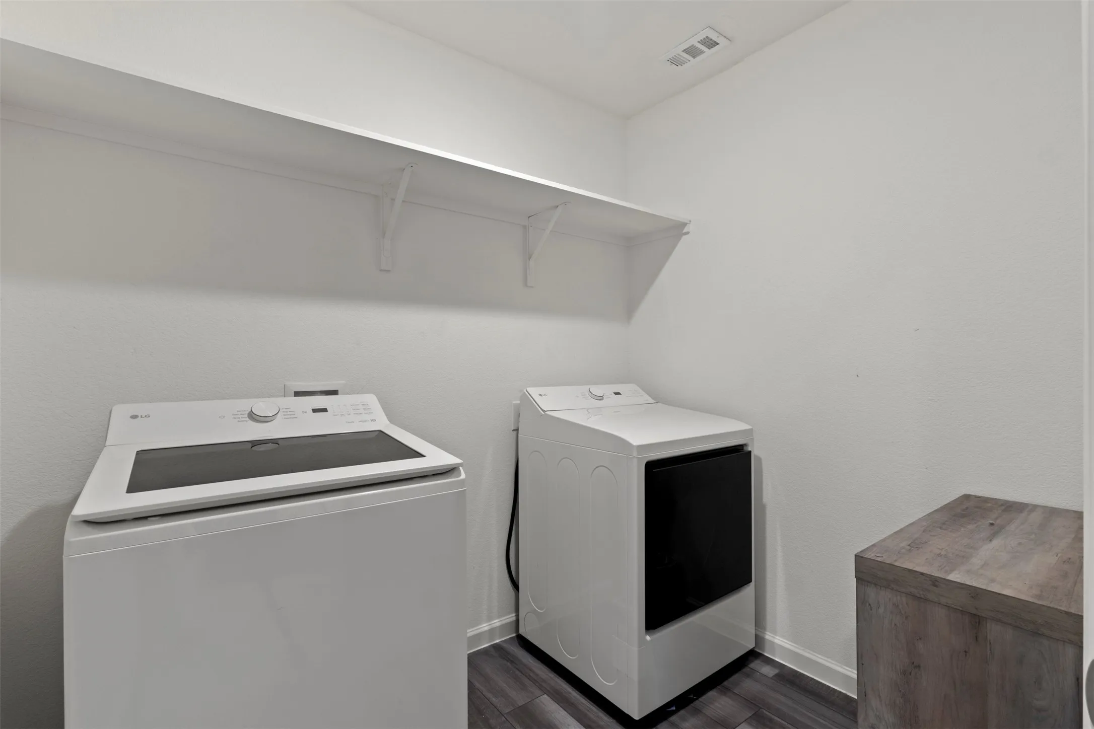 Single Family Residence For Sale in Tarrant County , 1508 Ancer Way, Fort Worth, Texas 76052, 4 Bedroom, 3 Bathroom, 2 Garage spaces, 2,129 Sqft, built in 2022, mls#21269976, Real Estate Agent in Fort Worth, Homes For Sale in Tarrant county, Homes For Sale in Fort Worth, Realtor in Fort Worth Texas, Real Estate Brokerage Independent Realty Texas, Luminita Cordes Realtor
