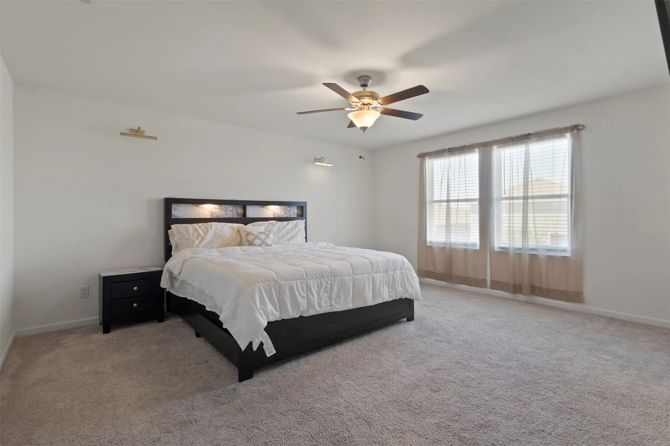 Single Family Residence For Sale in Tarrant County , 1508 Ancer Way, Fort Worth, Texas 76052, 4 Bedroom, 3 Bathroom, 2 Garage spaces, 2,129 Sqft, built in 2022, mls#21269976, Real Estate Agent in Fort Worth, Homes For Sale in Tarrant county, Homes For Sale in Fort Worth, Realtor in Fort Worth Texas, Real Estate Brokerage Independent Realty Texas, Luminita Cordes Realtor