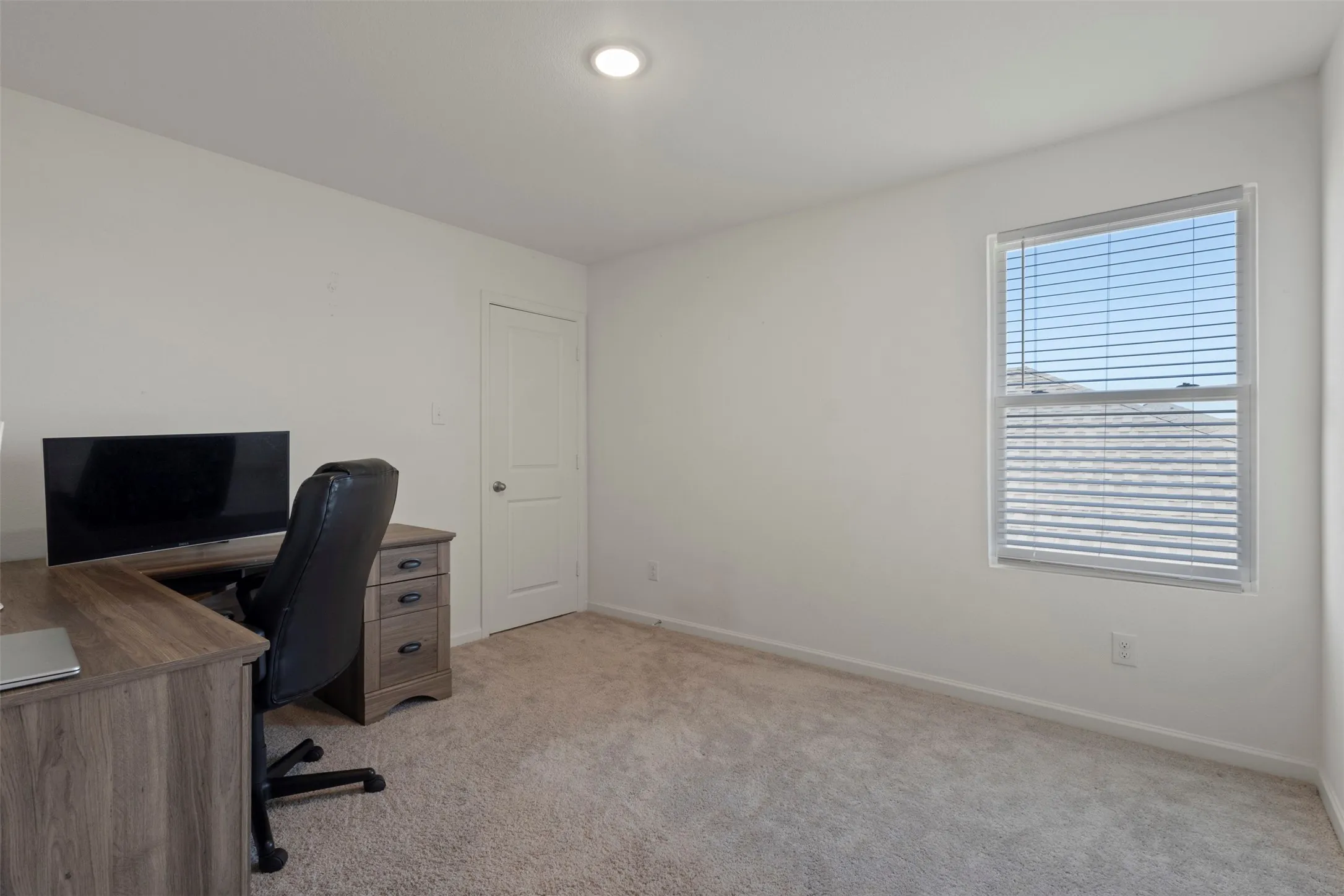 Single Family Residence For Sale in Tarrant County , 1508 Ancer Way, Fort Worth, Texas 76052, 4 Bedroom, 3 Bathroom, 2 Garage spaces, 2,129 Sqft, built in 2022, mls#21269976, Real Estate Agent in Fort Worth, Homes For Sale in Tarrant county, Homes For Sale in Fort Worth, Realtor in Fort Worth Texas, Real Estate Brokerage Independent Realty Texas, Luminita Cordes Realtor