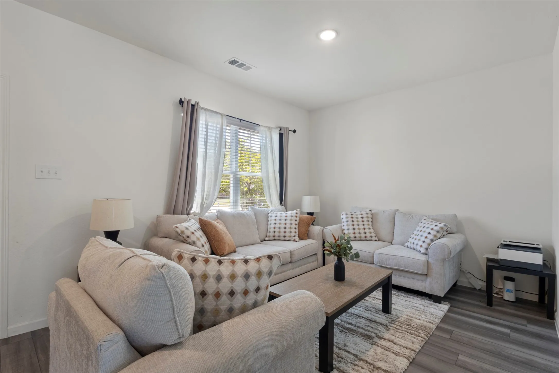 Single Family Residence For Sale in Tarrant County , 1508 Ancer Way, Fort Worth, Texas 76052, 4 Bedroom, 3 Bathroom, 2 Garage spaces, 2,129 Sqft, built in 2022, mls#21269976, Real Estate Agent in Fort Worth, Homes For Sale in Tarrant county, Homes For Sale in Fort Worth, Realtor in Fort Worth Texas, Real Estate Brokerage Independent Realty Texas, Luminita Cordes Realtor