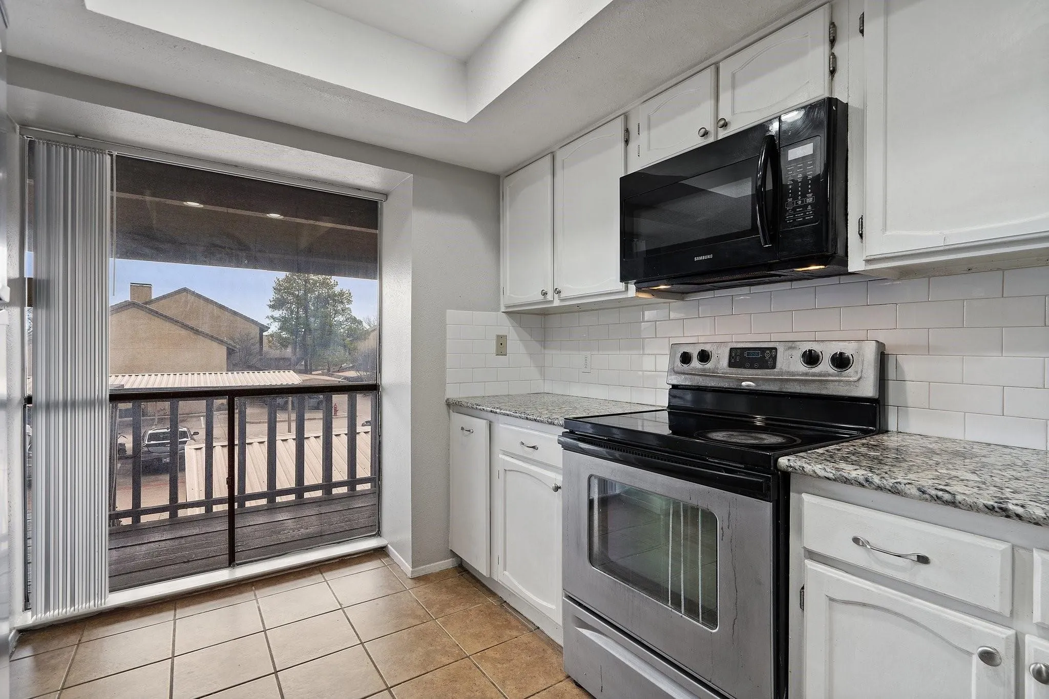 Condominium For Rent in Dallas County , 4533 N O Connor Road 2208, Irving, Texas 75062, 3 Bedroom, 3 Bathroom, Garage spaces, 1,438 Sqft, built in 1975, mls#21268370, Real Estate Agent in Irving, Homes For Rent in Dallas county, Homes For Rent in Irving, Realtor in Irving Texas, Real Estate Brokerage Independent Realty Texas, Luminita Cordes Realtor