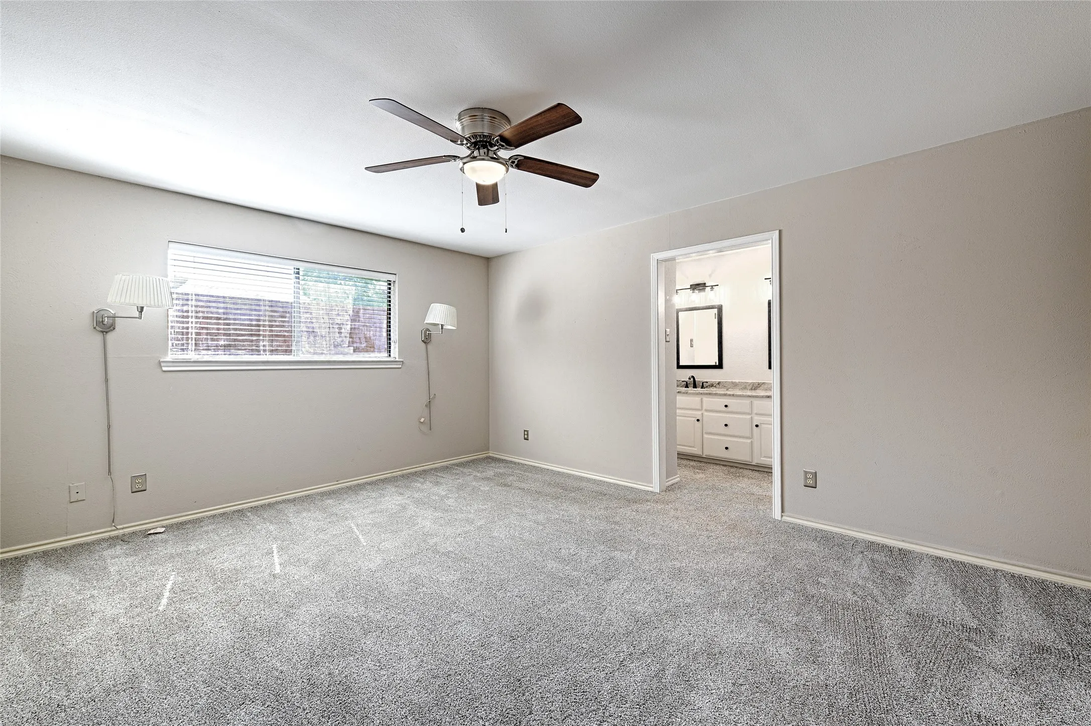 Single Family Residence For Sale in Dallas County , 614 Brookfield Drive, Garland, Texas 75040, 4 Bedroom, 3 Bathroom, 2 Garage spaces, 2,188 Sqft, built in 1974, mls#21269037, Real Estate Agent in Garland, Homes For Sale in Dallas county, Homes For Sale in Garland, Realtor in Garland Texas, Real Estate Brokerage Independent Realty Texas, Luminita Cordes Realtor
