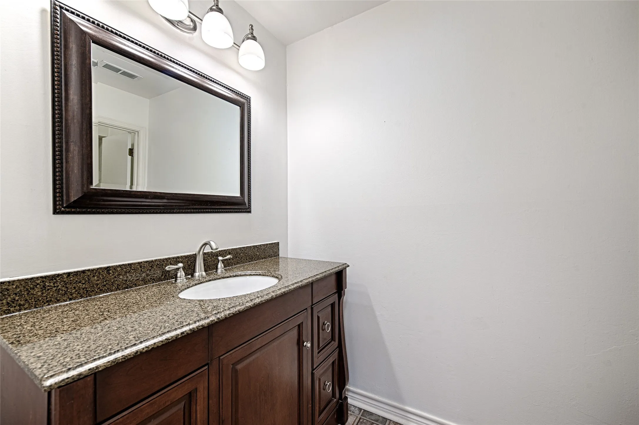 Single Family Residence For Sale in Dallas County , 614 Brookfield Drive, Garland, Texas 75040, 4 Bedroom, 3 Bathroom, 2 Garage spaces, 2,188 Sqft, built in 1974, mls#21269037, Real Estate Agent in Garland, Homes For Sale in Dallas county, Homes For Sale in Garland, Realtor in Garland Texas, Real Estate Brokerage Independent Realty Texas, Luminita Cordes Realtor