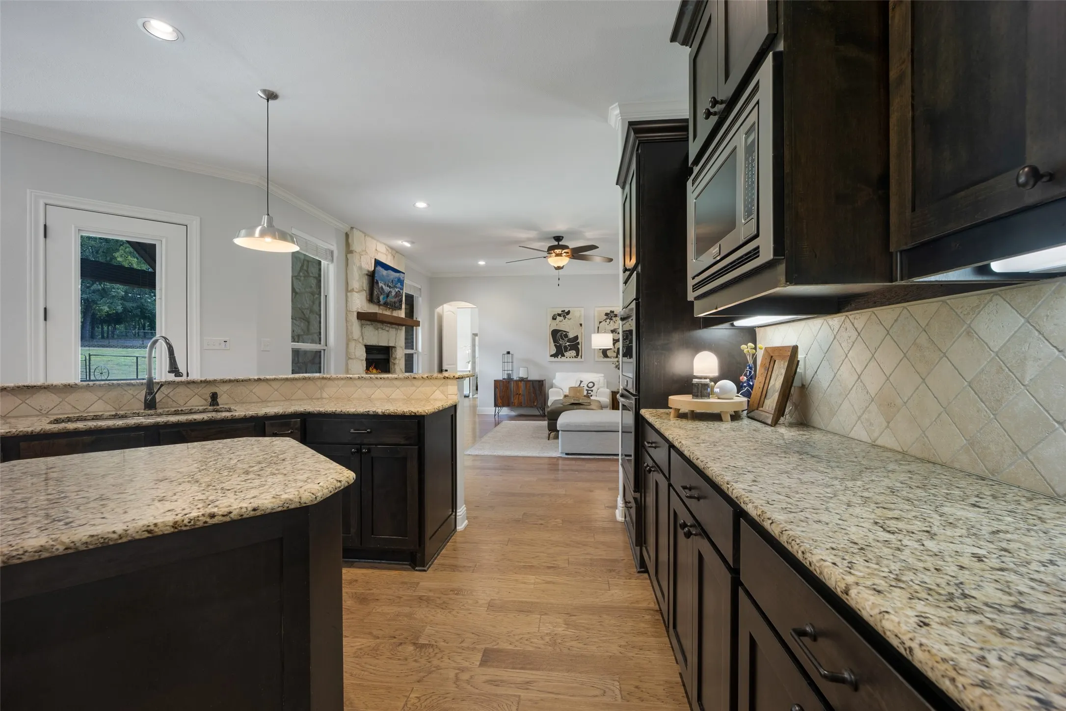 Single Family Residence For Sale in Kaufman County , 247 River Bend Trail, Combine, Texas 75159, 3 Bedroom, 3 Bathroom, 3 Garage spaces, 3,132 Sqft, built in 2014, mls#21266498, Real Estate Agent in Combine, Homes For Sale in Kaufman county, Homes For Sale in Combine, Realtor in Combine Texas, Real Estate Brokerage Independent Realty Texas, Luminita Cordes Realtor