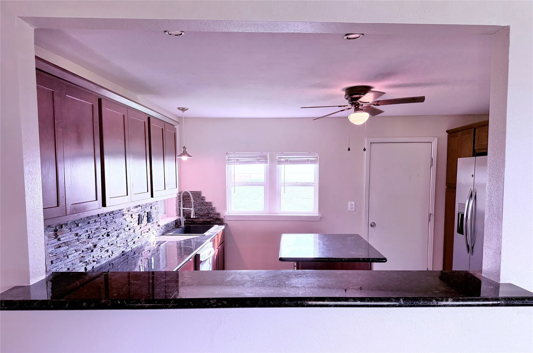 Single Family Residence For Sale in Hardeman County , 1807 Crowell Highway, Quanah, Texas 79252, 3 Bedrooms, 2 Bathrooms, 1 Garage spaces, 2,048 Sqft, built in 1958, Price $215,000, mls#21268505, Real Estate Agent in Quanah, Homes For Sale in Hardeman county, Homes For Sale in Quanah, Realtor in Quanah Texas, Real Estate Brokerage Independent Realty Texas, Luminita Cordes Realtor