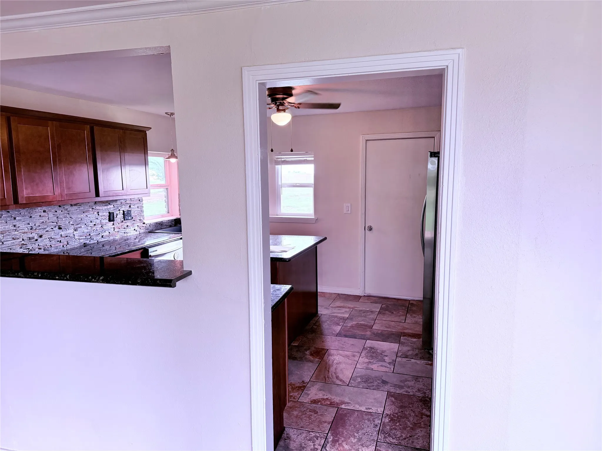 Single Family Residence For Sale in Hardeman County , 1807 Crowell Highway, Quanah, Texas 79252, 3 Bedrooms, 2 Bathrooms, 1 Garage spaces, 2,048 Sqft, built in 1958, Price $215,000, mls#21268505, Real Estate Agent in Quanah, Homes For Sale in Hardeman county, Homes For Sale in Quanah, Realtor in Quanah Texas, Real Estate Brokerage Independent Realty Texas, Luminita Cordes Realtor