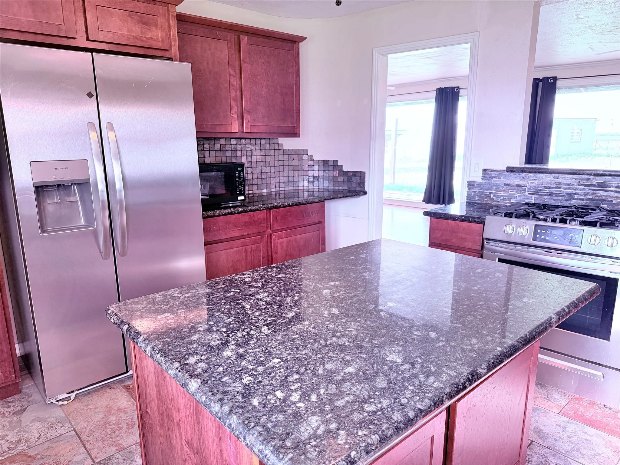 Single Family Residence For Sale in Hardeman County , 1807 Crowell Highway, Quanah, Texas 79252, 3 Bedrooms, 2 Bathrooms, 1 Garage spaces, 2,048 Sqft, built in 1958, Price $215,000, mls#21268505, Real Estate Agent in Quanah, Homes For Sale in Hardeman county, Homes For Sale in Quanah, Realtor in Quanah Texas, Real Estate Brokerage Independent Realty Texas, Luminita Cordes Realtor