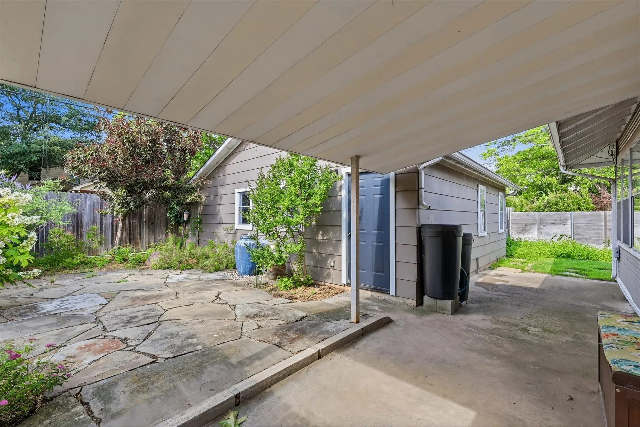 Single Family Residence For Sale in Tarrant County , 4000 Linden Avenue, Fort Worth, Texas 76107, 3 Bedroom, 2 Bathroom, 2 Garage spaces, 1,641 Sqft, built in 1923, mls#21263507, Real Estate Agent in Fort Worth, Homes For Sale in Tarrant county, Homes For Sale in Fort Worth, Realtor in Fort Worth Texas, Real Estate Brokerage Independent Realty Texas, Luminita Cordes Realtor