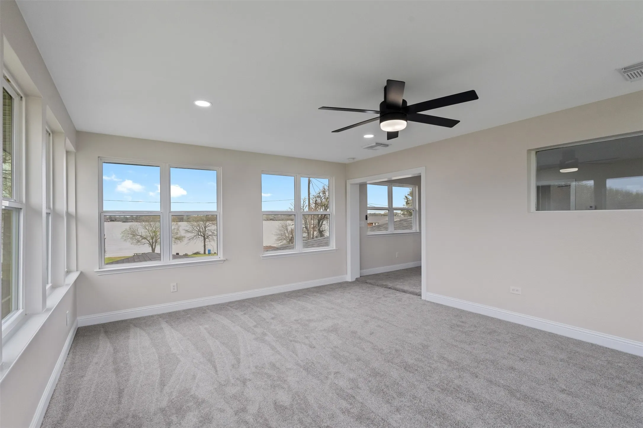 Single Family Residence For Sale in Henderson County , 16030 Saint Paul Drive, Caney City, Texas 75148, 3 Bedroom, 2 Bathroom, Garage spaces, 2,384 Sqft, built in 1982, mls#21267586, Real Estate Agent in Caney City, Homes For Sale in Henderson county, Homes For Sale in Caney City, Realtor in Caney City Texas, Real Estate Brokerage Independent Realty Texas, Luminita Cordes Realtor