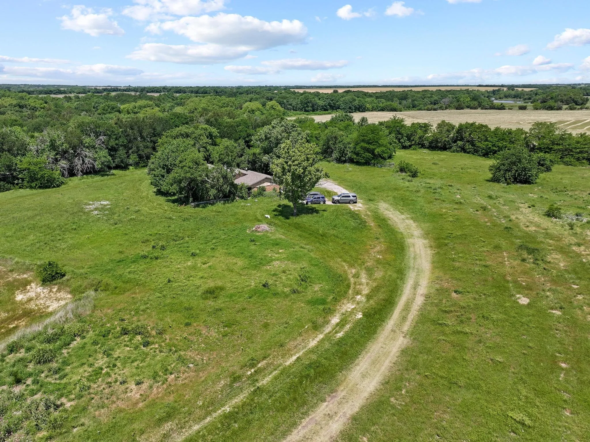 Improved Land For Sale in Grayson County , 747 Vineyard Road, Gunter, Texas 75058, 0, 0, Garage spaces, 0 Sqft, built in 1975, mls#21270370, Real Estate Agent in Gunter, Homes For Sale in Grayson county, Homes For Sale in Gunter, Realtor in Gunter Texas, Real Estate Brokerage Independent Realty Texas, Luminita Cordes Realtor