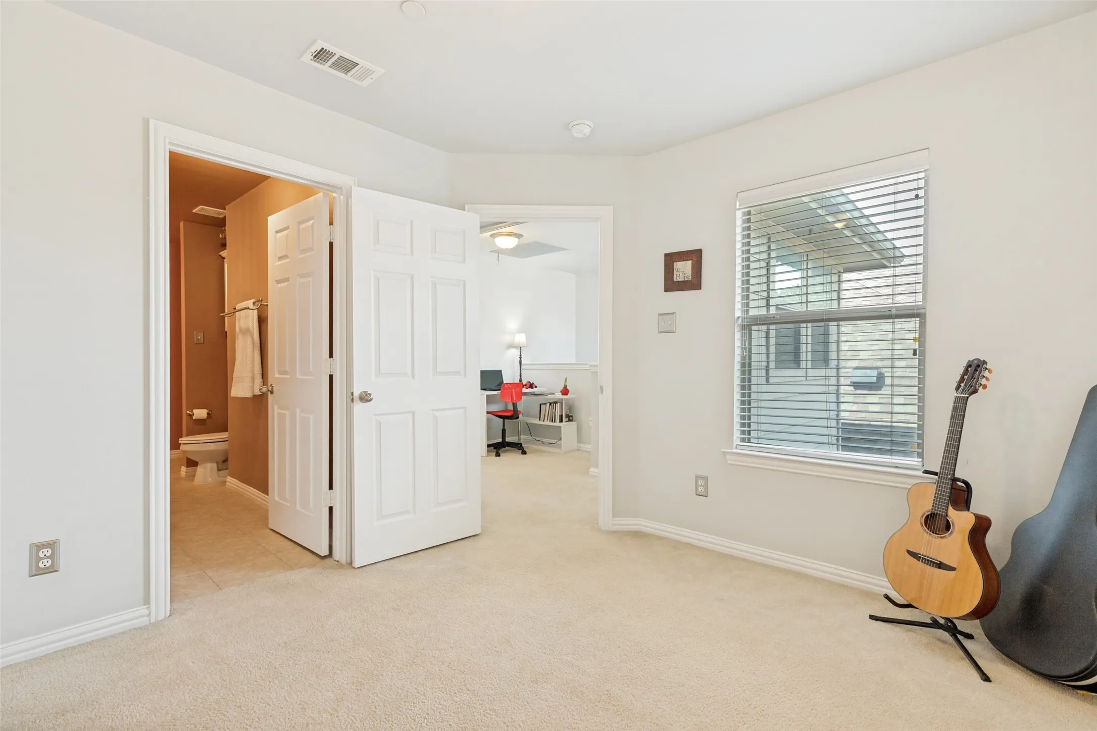 Townhouse For Sale in Collin County , 5802 Antique Rose Trail, Fairview, Texas 75069, 2 Bedroom, 2 Bathroom, 2 Garage spaces, 1,255 Sqft, built in 2007, mls#21268252, Real Estate Agent in Fairview, Homes For Sale in Collin county, Homes For Sale in Fairview, Realtor in Fairview Texas, Real Estate Brokerage Independent Realty Texas, Luminita Cordes Realtor