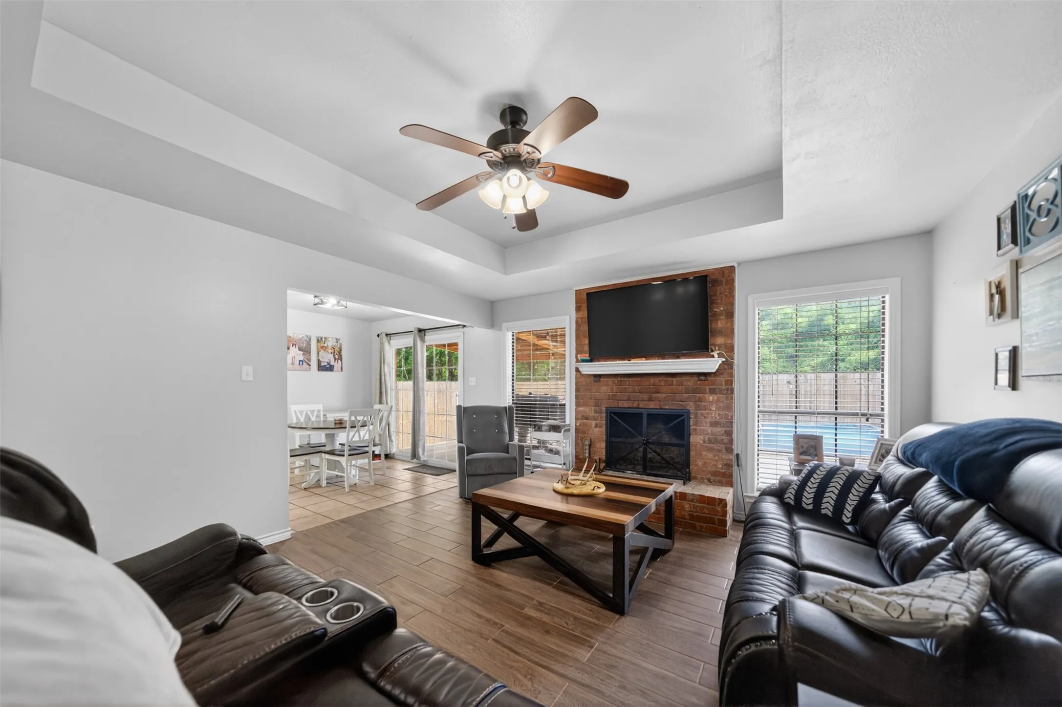 Single Family Residence For Sale in Smith County , 20351 Eastern Hills Drive, Flint, Texas 75762, 3 Bedroom, 2 Bathroom, Garage spaces, 1,241 Sqft, built in 1995, Price $290,000, mls#21269763, Real Estate Agent in Flint, Homes For Sale in Smith county, Homes For Sale in Flint, Realtor in Flint Texas, Real Estate Brokerage Independent Realty Texas, Luminita Cordes Realtor