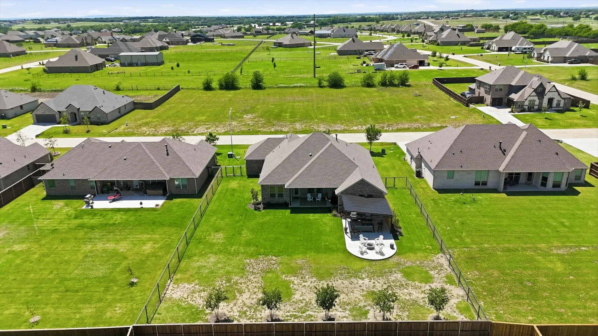 Single Family Residence For Sale in Johnson County , 11616 Caracal Drive, Godley, Texas 76044, 3 Bedrooms, 3 Bathrooms, 3 Garage spaces, 2,438 Sqft, built in 2021, Price $494,900, mls#21270120, Real Estate Agent in Godley, Homes For Sale in Johnson county, Homes For Sale in Godley, Realtor in Godley Texas, Real Estate Brokerage Independent Realty Texas, Luminita Cordes Realtor