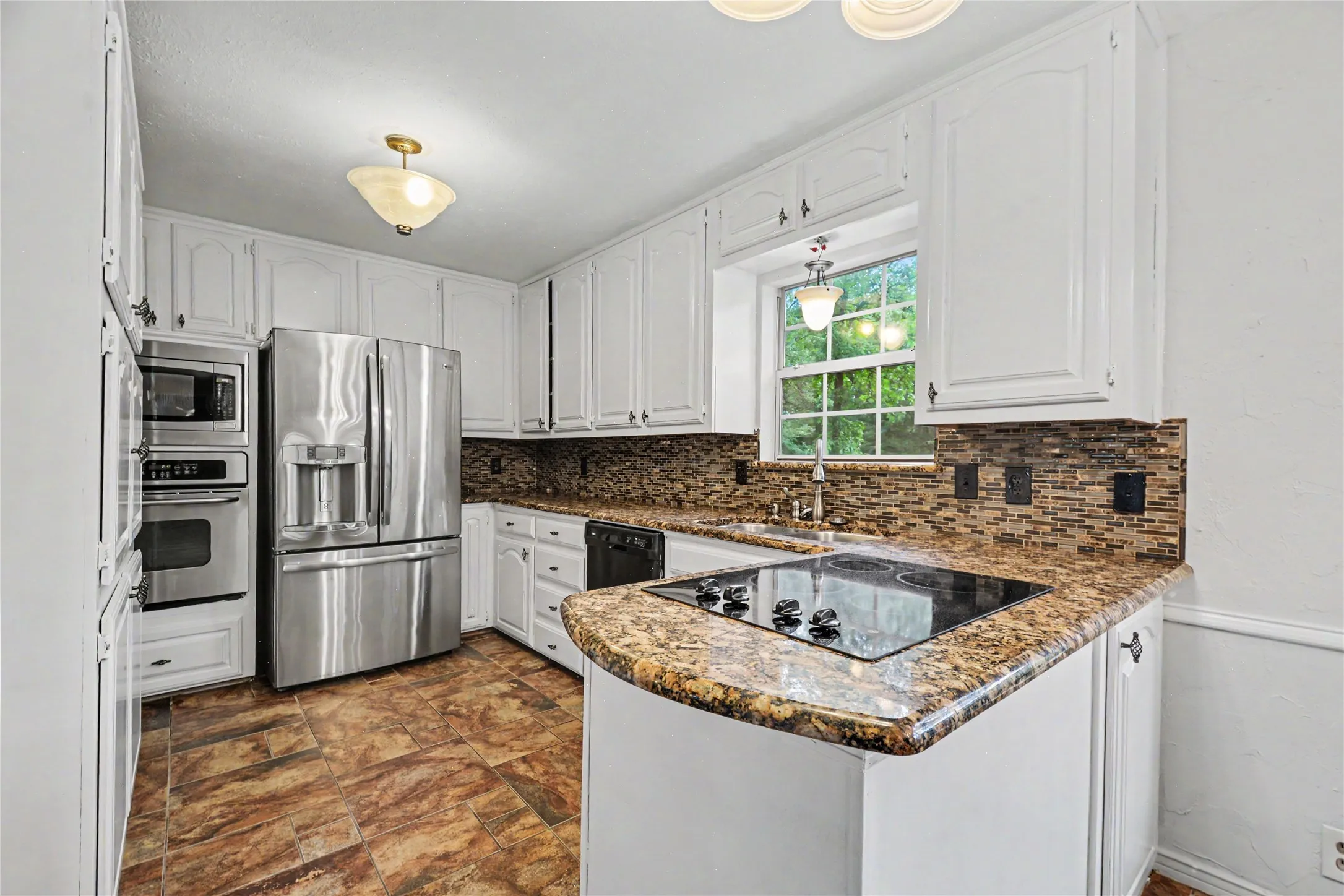 Single Family Residence For Sale in Hunt County , 5753 Fm 36 S, Quinlan, Texas 75474, 3 Bedroom, 3 Bathroom, 3 Garage spaces, 2,765 Sqft, built in 1989, mls#21270410, Real Estate Agent in Quinlan, Homes For Sale in Hunt county, Homes For Sale in Quinlan, Realtor in Quinlan Texas, Real Estate Brokerage Independent Realty Texas, Luminita Cordes Realtor