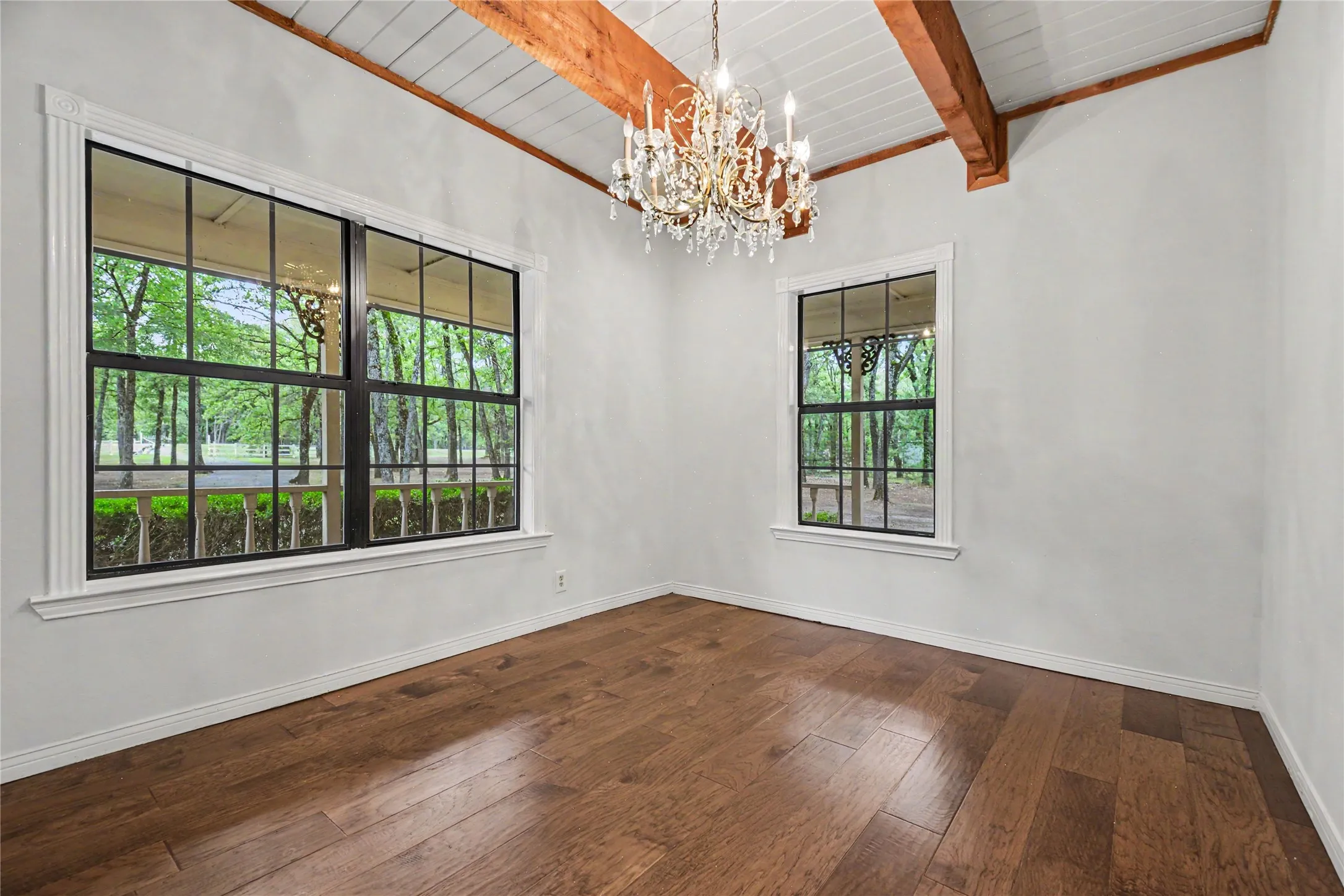 Single Family Residence For Sale in Hunt County , 5753 Fm 36 S, Quinlan, Texas 75474, 3 Bedroom, 3 Bathroom, 3 Garage spaces, 2,765 Sqft, built in 1989, mls#21270410, Real Estate Agent in Quinlan, Homes For Sale in Hunt county, Homes For Sale in Quinlan, Realtor in Quinlan Texas, Real Estate Brokerage Independent Realty Texas, Luminita Cordes Realtor