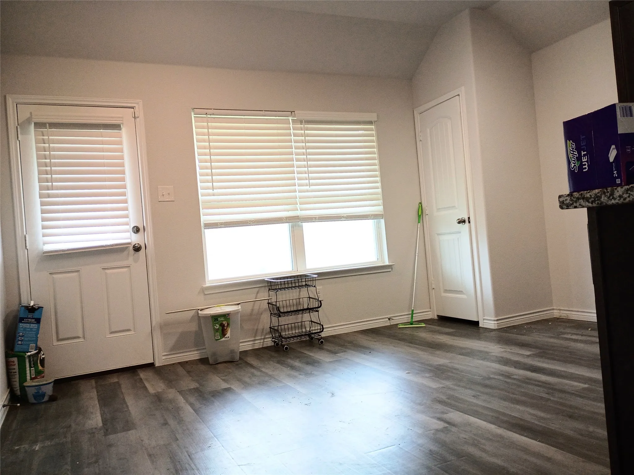 Breakfast area, door leads on to Big covered patio