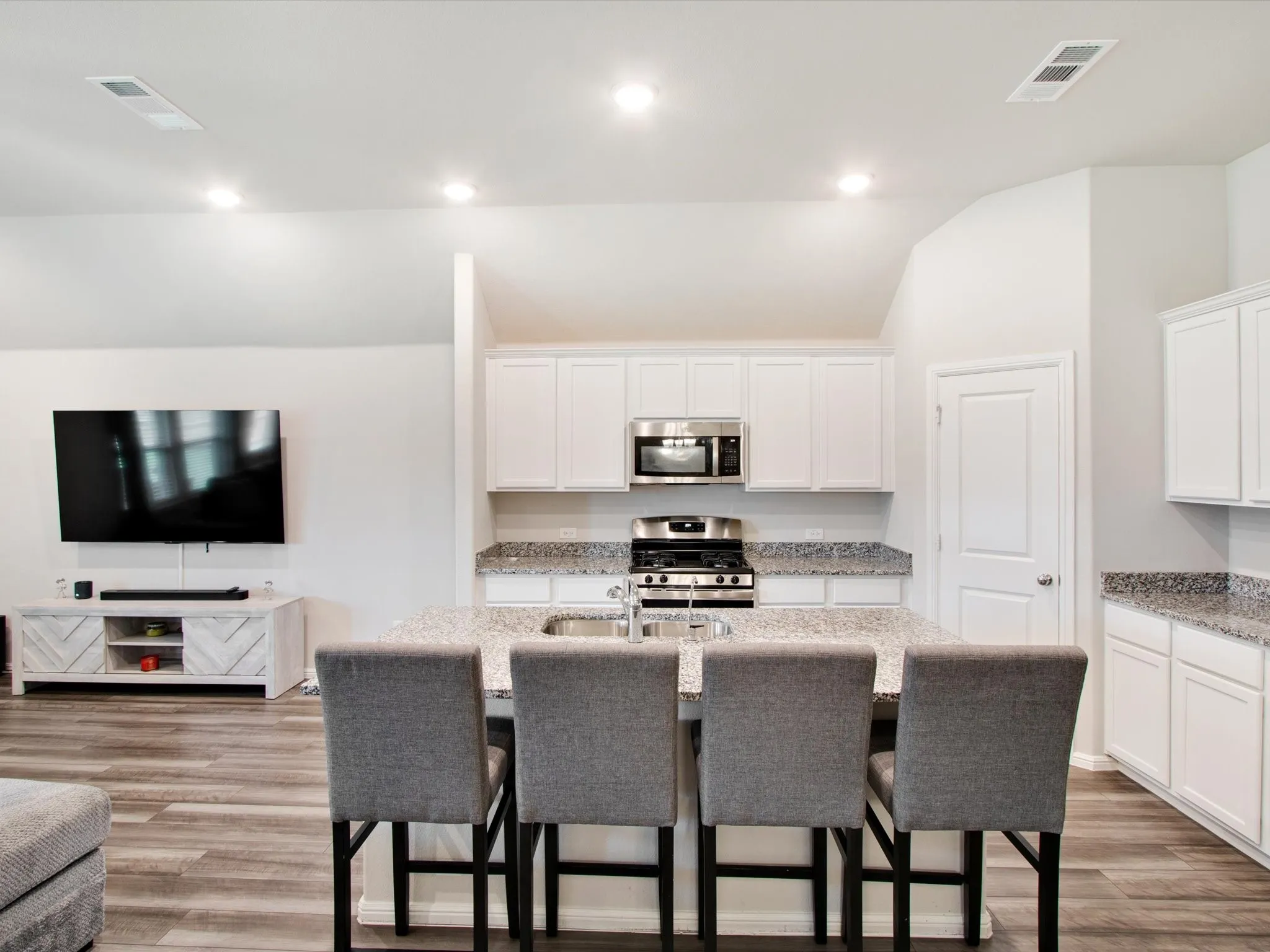 Single Family Residence For Sale in Ellis County , 3541 Redbud Flower Trail, Prairie Ridge, Texas 76084, 3 Bedroom, 2 Bathroom, 3 Garage spaces, 1,890 Sqft, built in 2024, Price $409,900, mls#21270220, Real Estate Agent in Prairie Ridge, Homes For Sale in Ellis county, Homes For Sale in Prairie Ridge, Realtor in Prairie Ridge Texas, Real Estate Brokerage Independent Realty Texas, Luminita Cordes Realtor