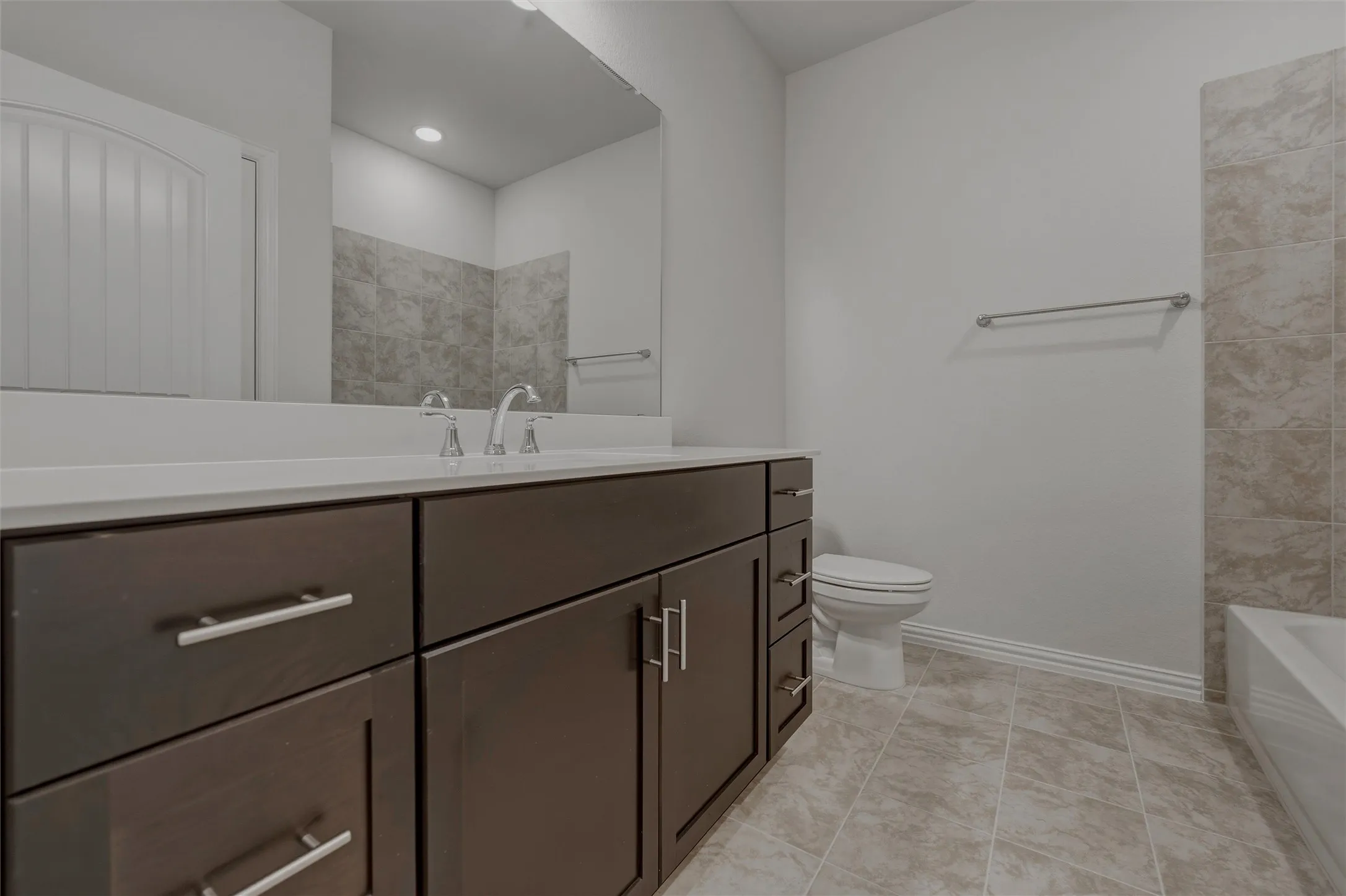 Single Family Residence For Sale in Tarrant County , 820 Elmstead Drive, Fort Worth, Texas 76108, 3 Bedroom, 2 Bathroom, 2 Garage spaces, 1,860 Sqft, built in 2026, mls#21270431, Real Estate Agent in Fort Worth, Homes For Sale in Tarrant county, Homes For Sale in Fort Worth, Realtor in Fort Worth Texas, Real Estate Brokerage Independent Realty Texas, Luminita Cordes Realtor
