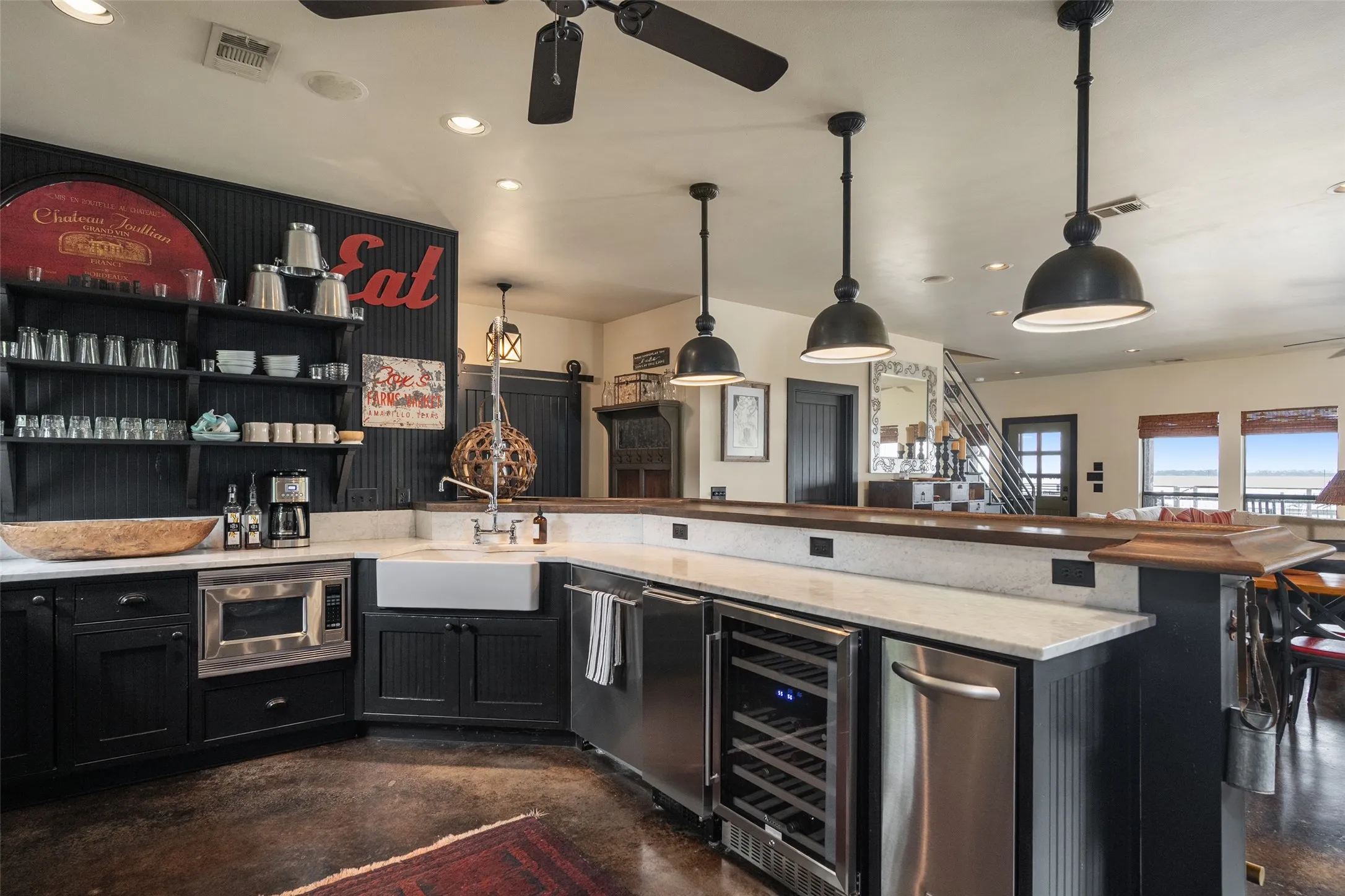 Single Family Residence For Sale in Henderson County , 143 Shoreline Drive, Star Harbor, Texas 75148, 5 Bedroom, 4 Bathroom, Garage spaces, 3,139 Sqft, built in 2008, mls#21270230, Real Estate Agent in Star Harbor, Homes For Sale in Henderson county, Homes For Sale in Star Harbor, Realtor in Star Harbor Texas, Real Estate Brokerage Independent Realty Texas, Luminita Cordes Realtor