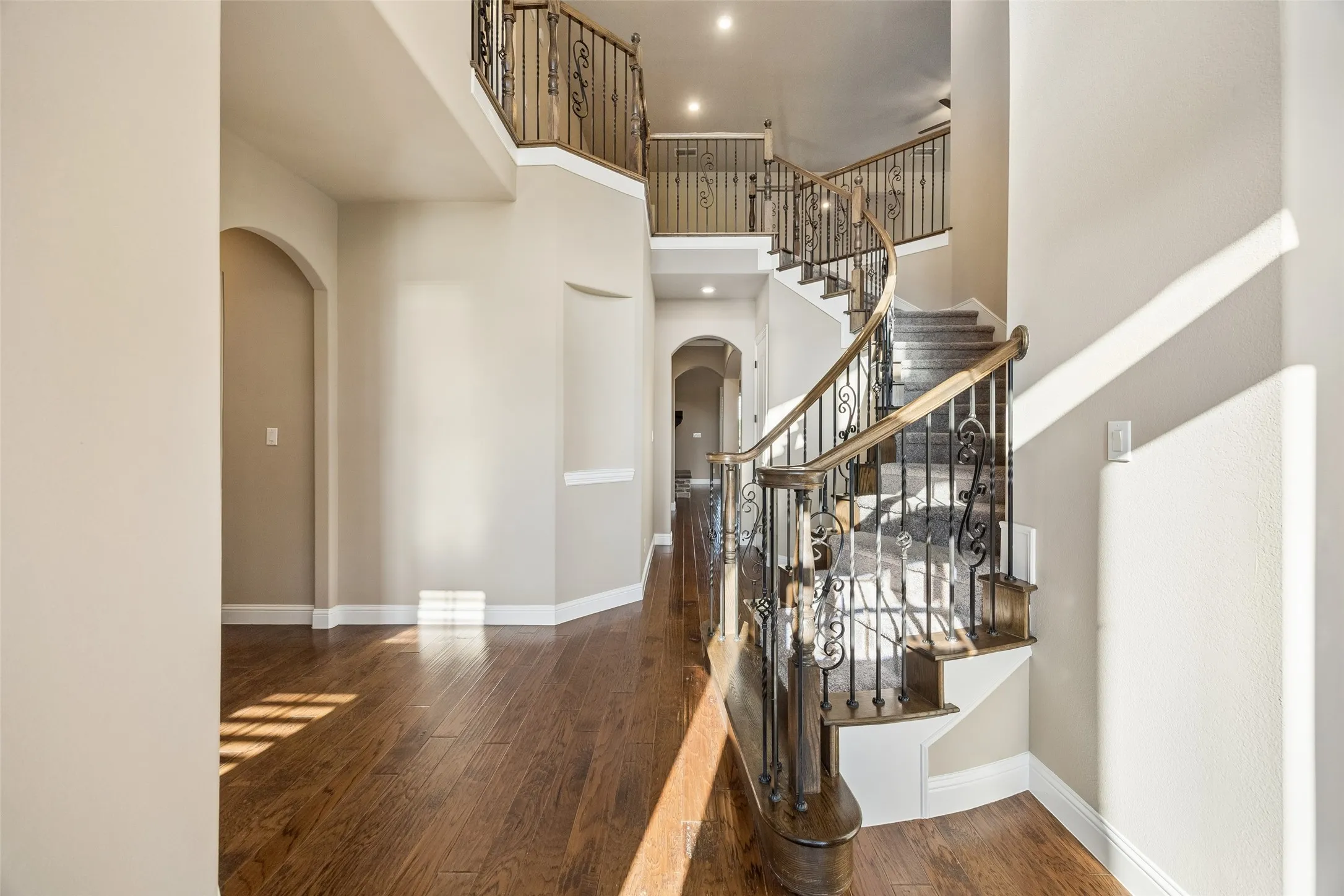 Single Family Residence For Sale in Rockwall County , 3030 Wincrest Drive, Rockwall, Texas 75032, 5 Bedroom, 5 Bathroom, 3 Garage spaces, 4,493 Sqft, built in 2014, mls#21266159, Real Estate Agent in Rockwall, Homes For Sale in Rockwall county, Homes For Sale in Rockwall, Realtor in Rockwall Texas, Real Estate Brokerage Independent Realty Texas, Luminita Cordes Realtor