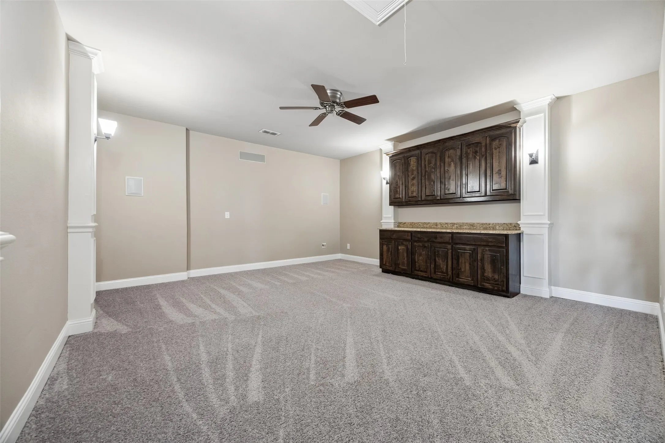 Single Family Residence For Sale in Rockwall County , 3030 Wincrest Drive, Rockwall, Texas 75032, 5 Bedroom, 5 Bathroom, 3 Garage spaces, 4,493 Sqft, built in 2014, mls#21266159, Real Estate Agent in Rockwall, Homes For Sale in Rockwall county, Homes For Sale in Rockwall, Realtor in Rockwall Texas, Real Estate Brokerage Independent Realty Texas, Luminita Cordes Realtor