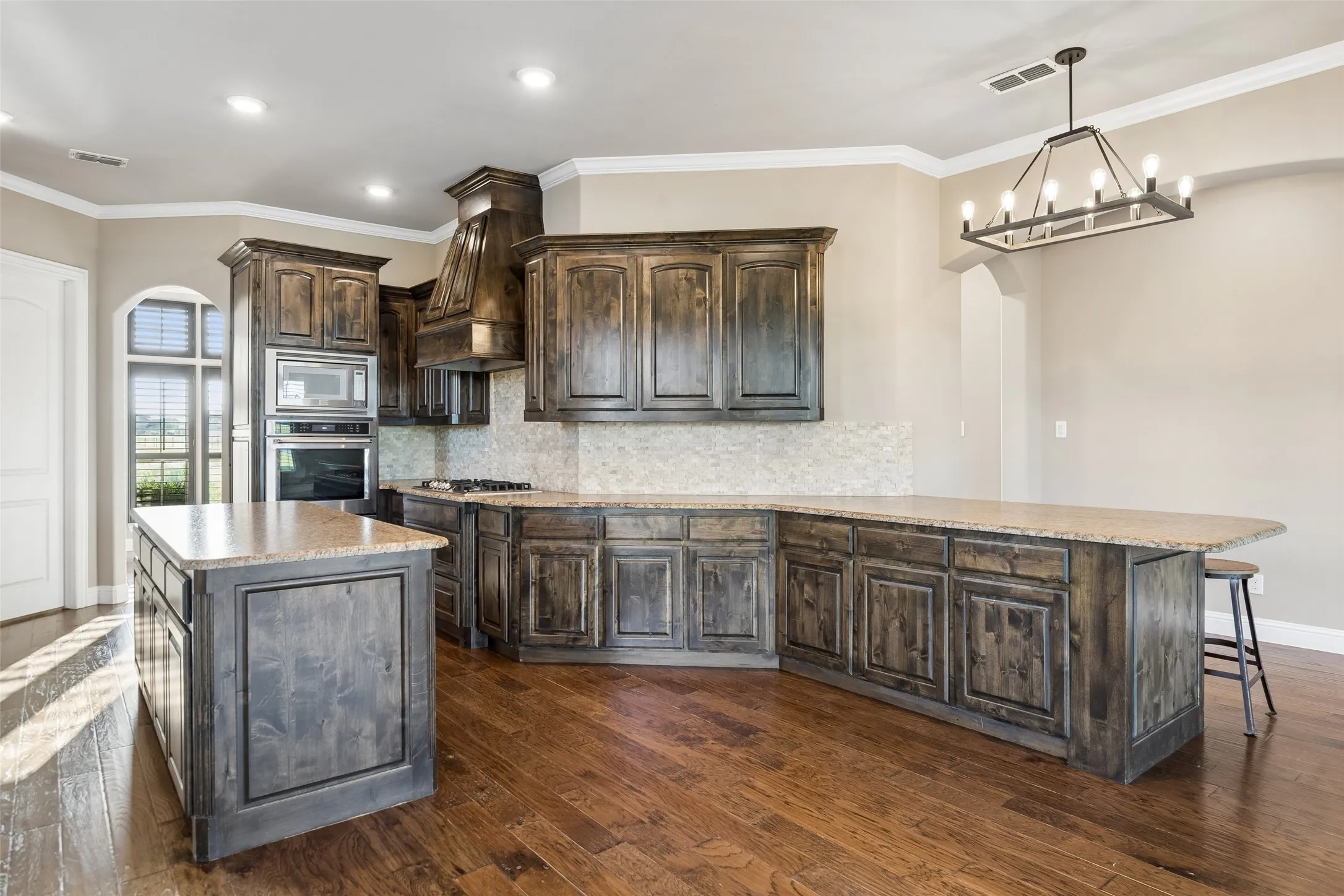 Single Family Residence For Sale in Rockwall County , 3030 Wincrest Drive, Rockwall, Texas 75032, 5 Bedroom, 5 Bathroom, 3 Garage spaces, 4,493 Sqft, built in 2014, mls#21266159, Real Estate Agent in Rockwall, Homes For Sale in Rockwall county, Homes For Sale in Rockwall, Realtor in Rockwall Texas, Real Estate Brokerage Independent Realty Texas, Luminita Cordes Realtor
