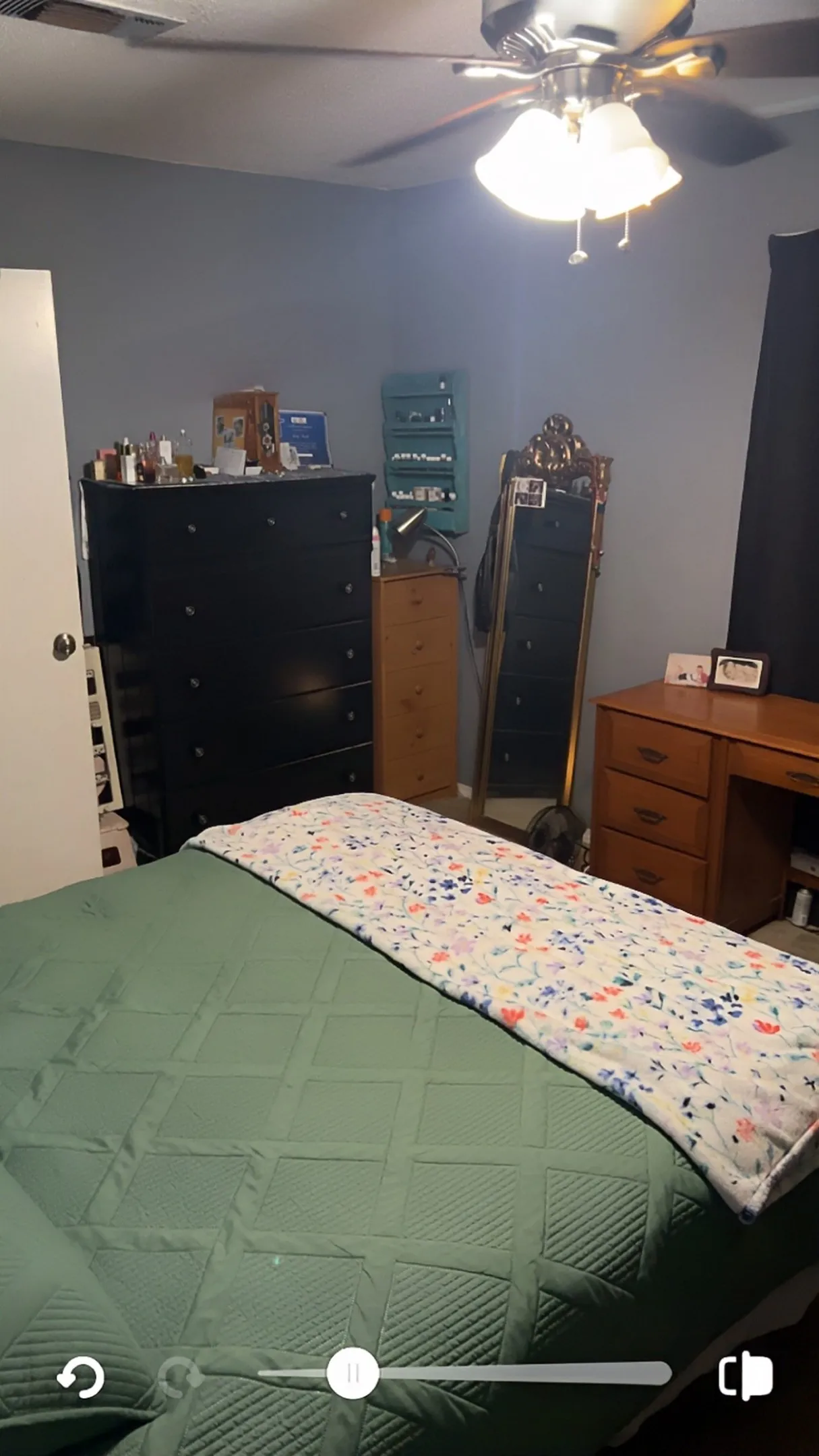 Single Family Residence For Sale in Lamar County , 440 S Bois D Arc Street, Blossom, Texas 75416, 4 Bedroom, 2 Bathroom, Garage spaces, 1,850 Sqft, built in 1981, mls#21267738, Real Estate Agent in Blossom, Homes For Sale in Lamar county, Homes For Sale in Blossom, Realtor in Blossom Texas, Real Estate Brokerage Independent Realty Texas, Luminita Cordes Realtor
