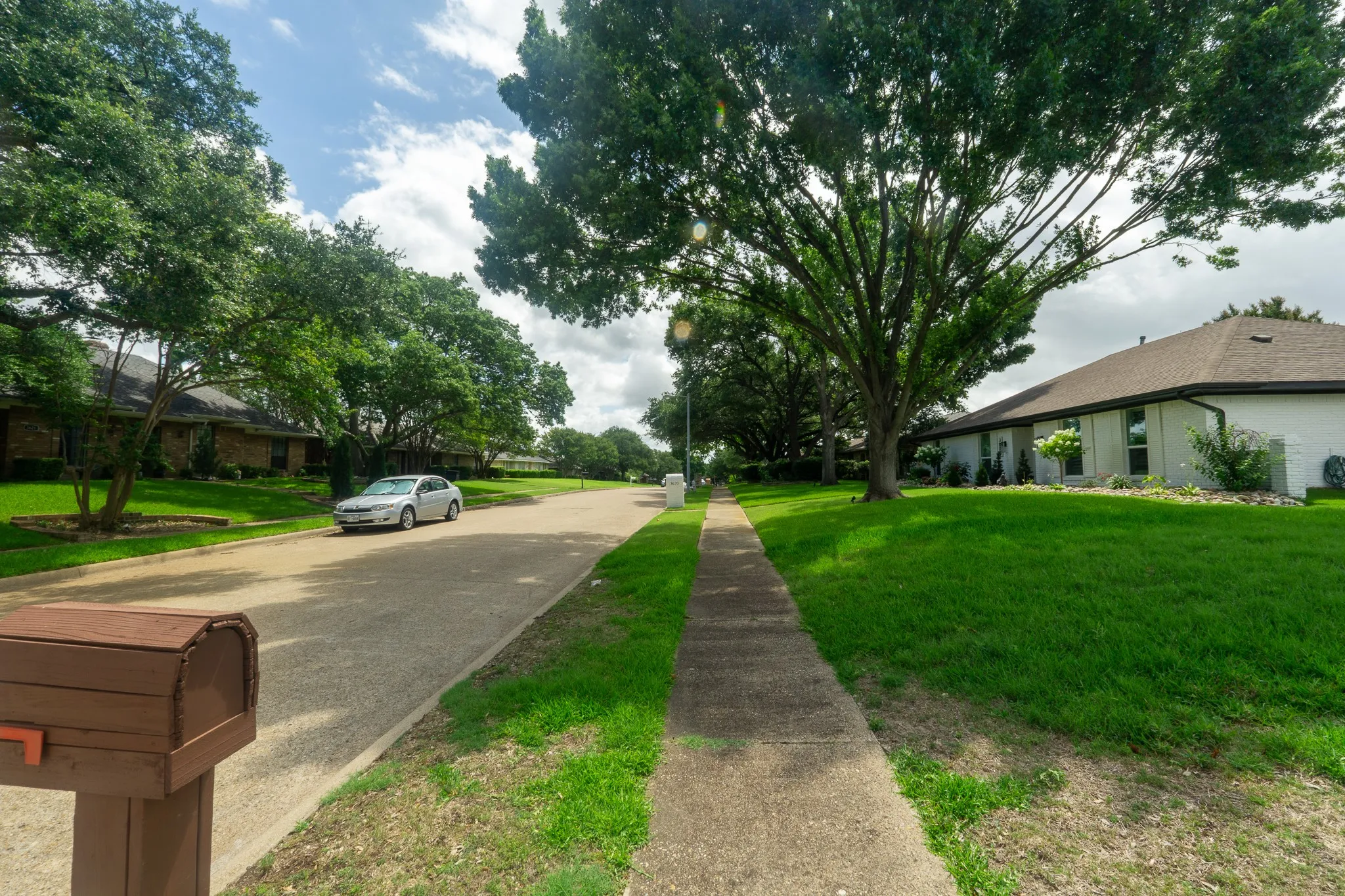 Single Family Residence For Sale in Collin County , 3624 Big Horn Trail, Plano, Texas 75075, 3 Bedroom, 3 Bathroom, 2 Garage spaces, 2,227 Sqft, built in 1978, mls#21270045, Real Estate Agent in Plano, Homes For Sale in Collin county, Homes For Sale in Plano, Realtor in Plano Texas, Real Estate Brokerage Independent Realty Texas, Luminita Cordes Realtor