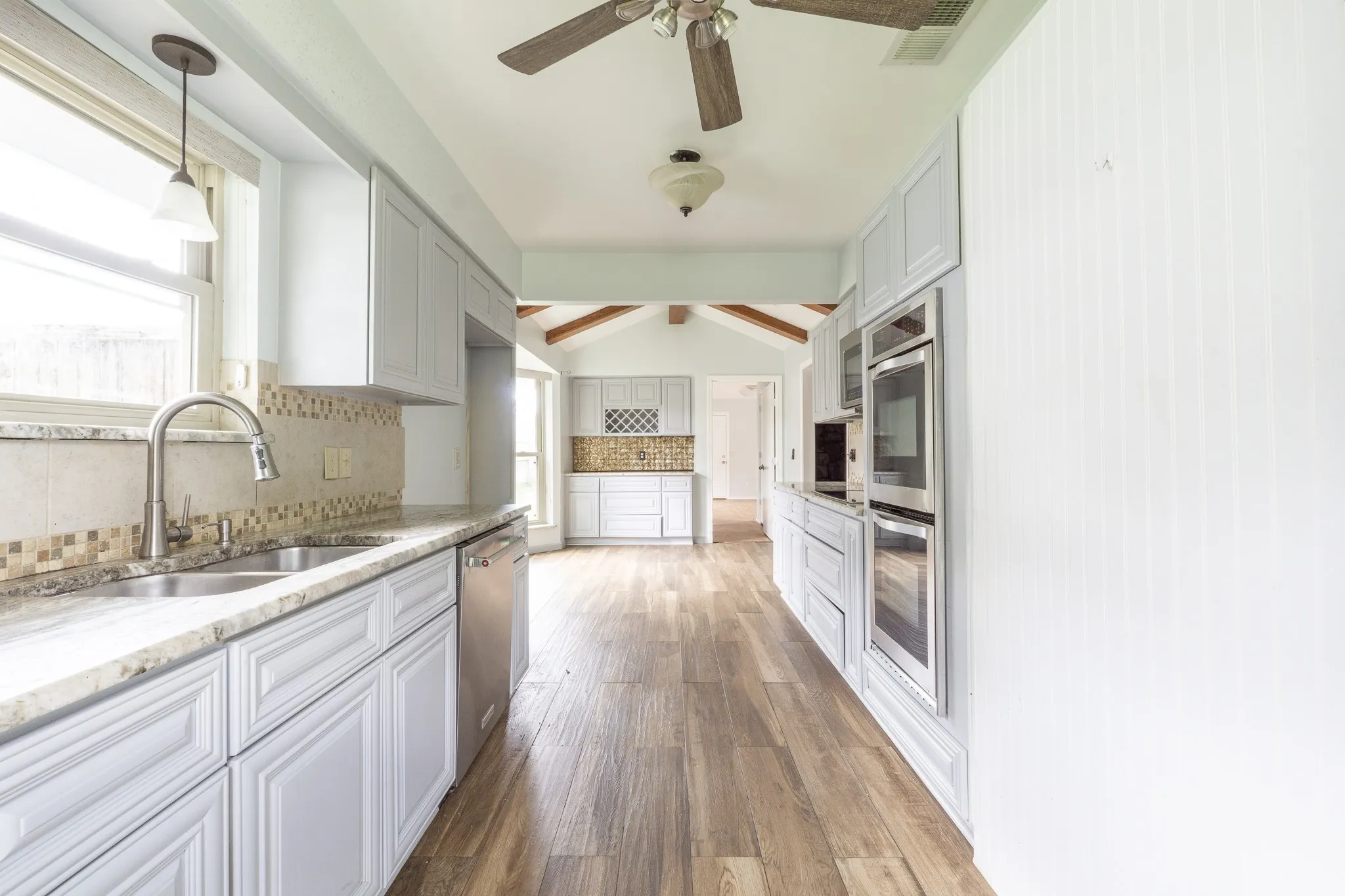 Single Family Residence For Sale in Collin County , 3624 Big Horn Trail, Plano, Texas 75075, 3 Bedroom, 3 Bathroom, 2 Garage spaces, 2,227 Sqft, built in 1978, mls#21270045, Real Estate Agent in Plano, Homes For Sale in Collin county, Homes For Sale in Plano, Realtor in Plano Texas, Real Estate Brokerage Independent Realty Texas, Luminita Cordes Realtor