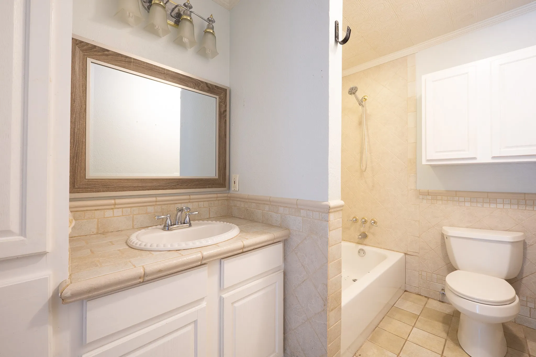 Single Family Residence For Sale in Collin County , 3624 Big Horn Trail, Plano, Texas 75075, 3 Bedroom, 3 Bathroom, 2 Garage spaces, 2,227 Sqft, built in 1978, mls#21270045, Real Estate Agent in Plano, Homes For Sale in Collin county, Homes For Sale in Plano, Realtor in Plano Texas, Real Estate Brokerage Independent Realty Texas, Luminita Cordes Realtor