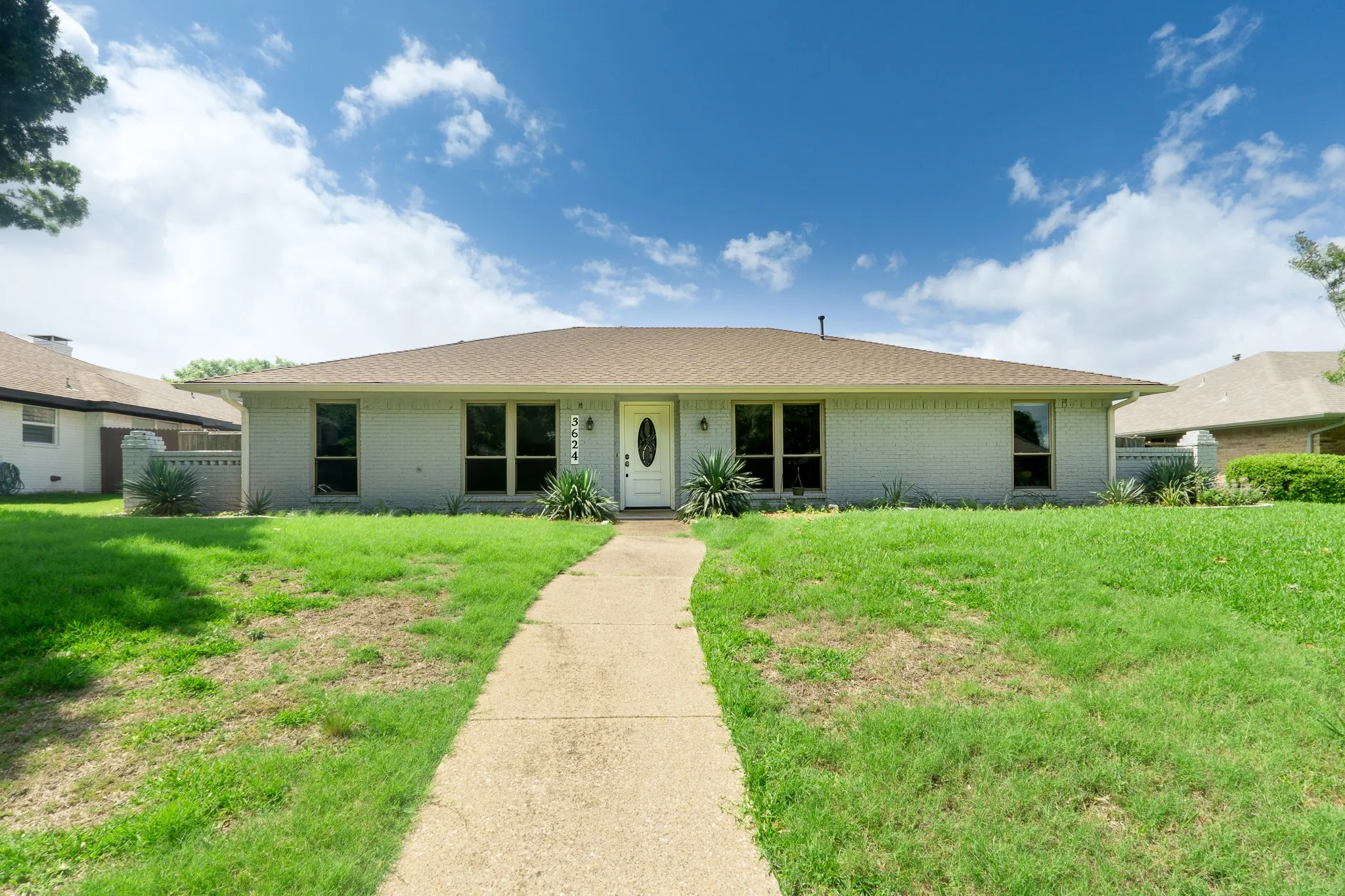 Single Family Residence For Sale in Collin County , 3624 Big Horn Trail, Plano, Texas 75075, 3 Bedroom, 3 Bathroom, 2 Garage spaces, 2,227 Sqft, built in 1978, mls#21270045, Real Estate Agent in Plano, Homes For Sale in Collin county, Homes For Sale in Plano, Realtor in Plano Texas, Real Estate Brokerage Independent Realty Texas, Luminita Cordes Realtor