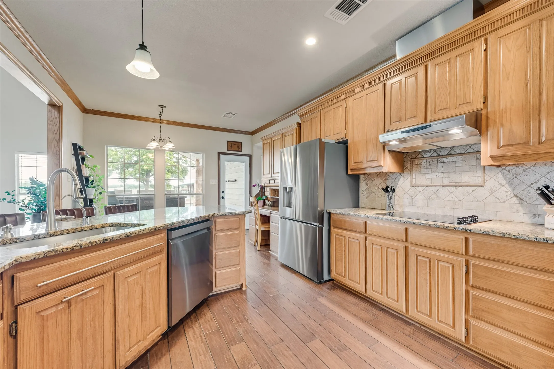 Single Family Residence For Sale in Kaufman County , 2169 County Road 4106, Kaufman, Texas 75142, 3 Bedroom, 2 Bathroom, Garage spaces, 3,010 Sqft, built in 1997, mls#21266666, Real Estate Agent in Kaufman, Homes For Sale in Kaufman county, Homes For Sale in Kaufman, Realtor in Kaufman Texas, Real Estate Brokerage Independent Realty Texas, Luminita Cordes Realtor