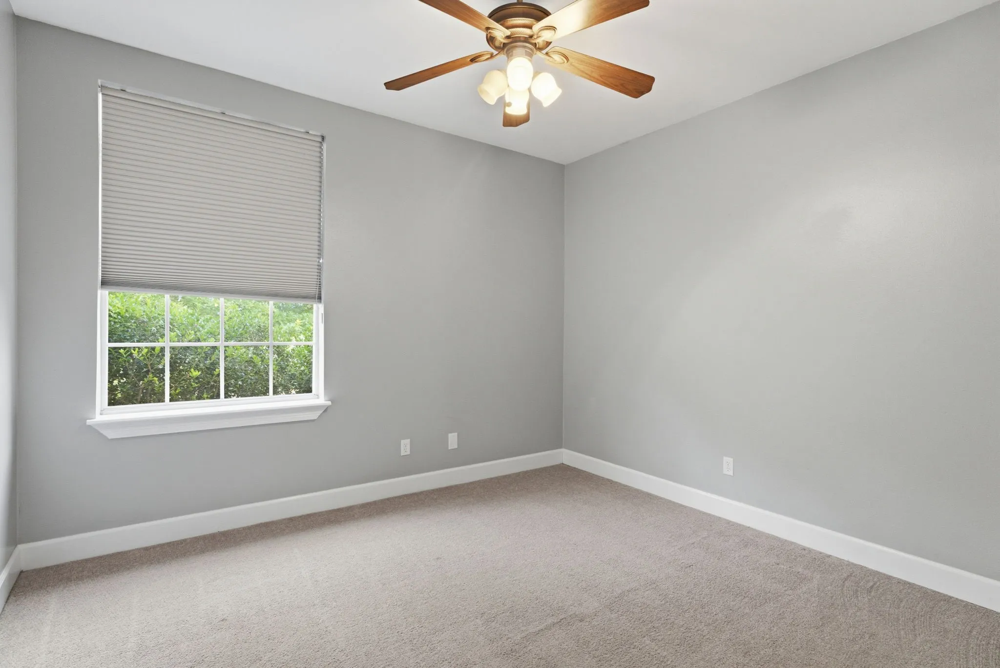 Single Family Residence For Sale in Smith County , 16465 County Road 196, Tyler, Texas 75703, 3 Bedroom, 2 Bathroom, 2 Garage spaces, 2,090 Sqft, built in 2007, mls#21266796, Real Estate Agent in Tyler, Homes For Sale in Smith county, Homes For Sale in Tyler, Realtor in Tyler Texas, Real Estate Brokerage Independent Realty Texas, Luminita Cordes Realtor