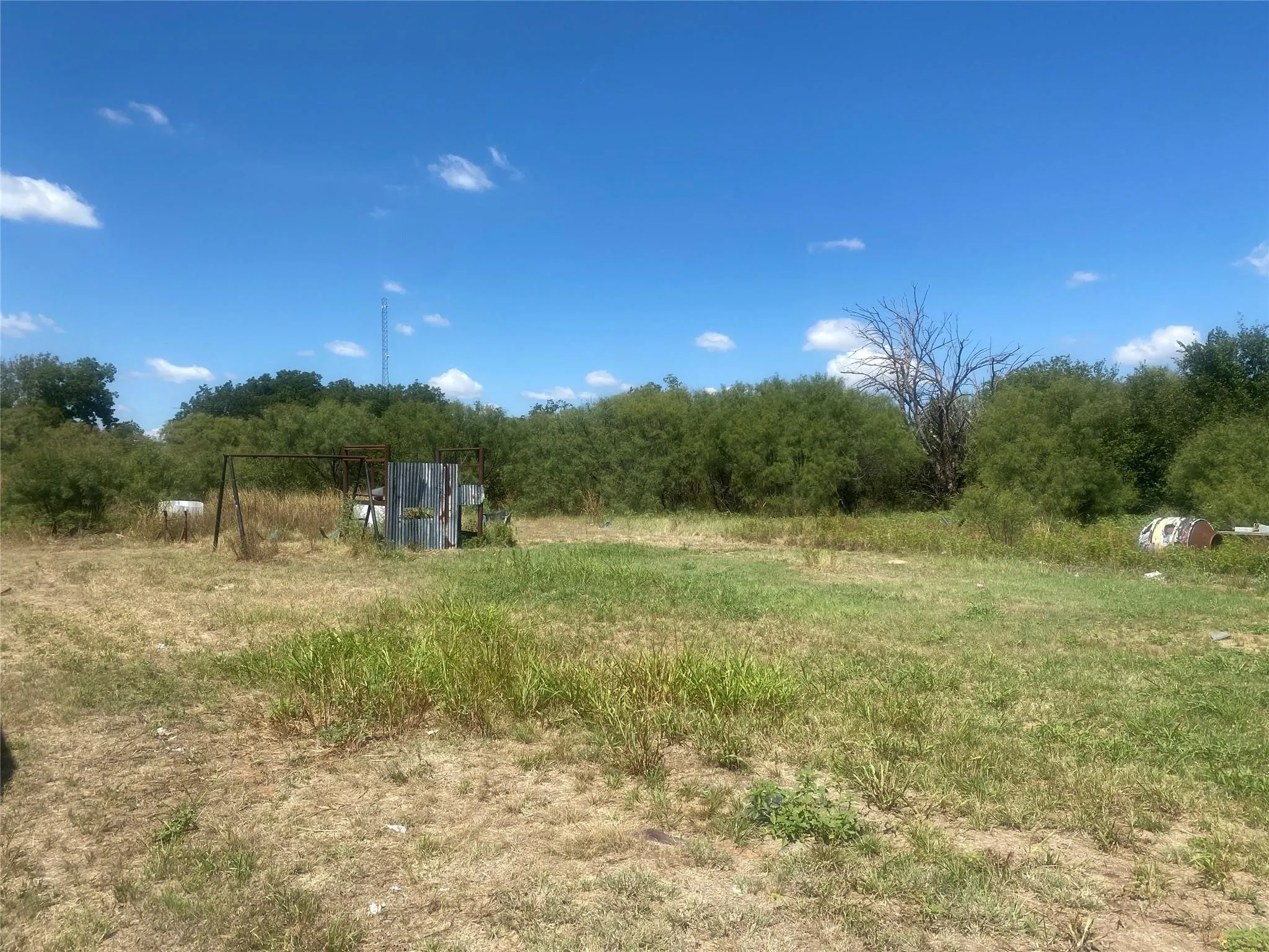 Single Family Residence For Sale in Haskell County , 912 Taylor Avenue, Rule, Texas 79547, 3 Bedrooms, 2 Bathrooms, Garage spaces, 1,056 Sqft, built in 1945, Price $79,900, mls#21270457, Real Estate Agent in Rule, Homes For Sale in Haskell county, Homes For Sale in Rule, Realtor in Rule Texas, Real Estate Brokerage Independent Realty Texas, Luminita Cordes Realtor