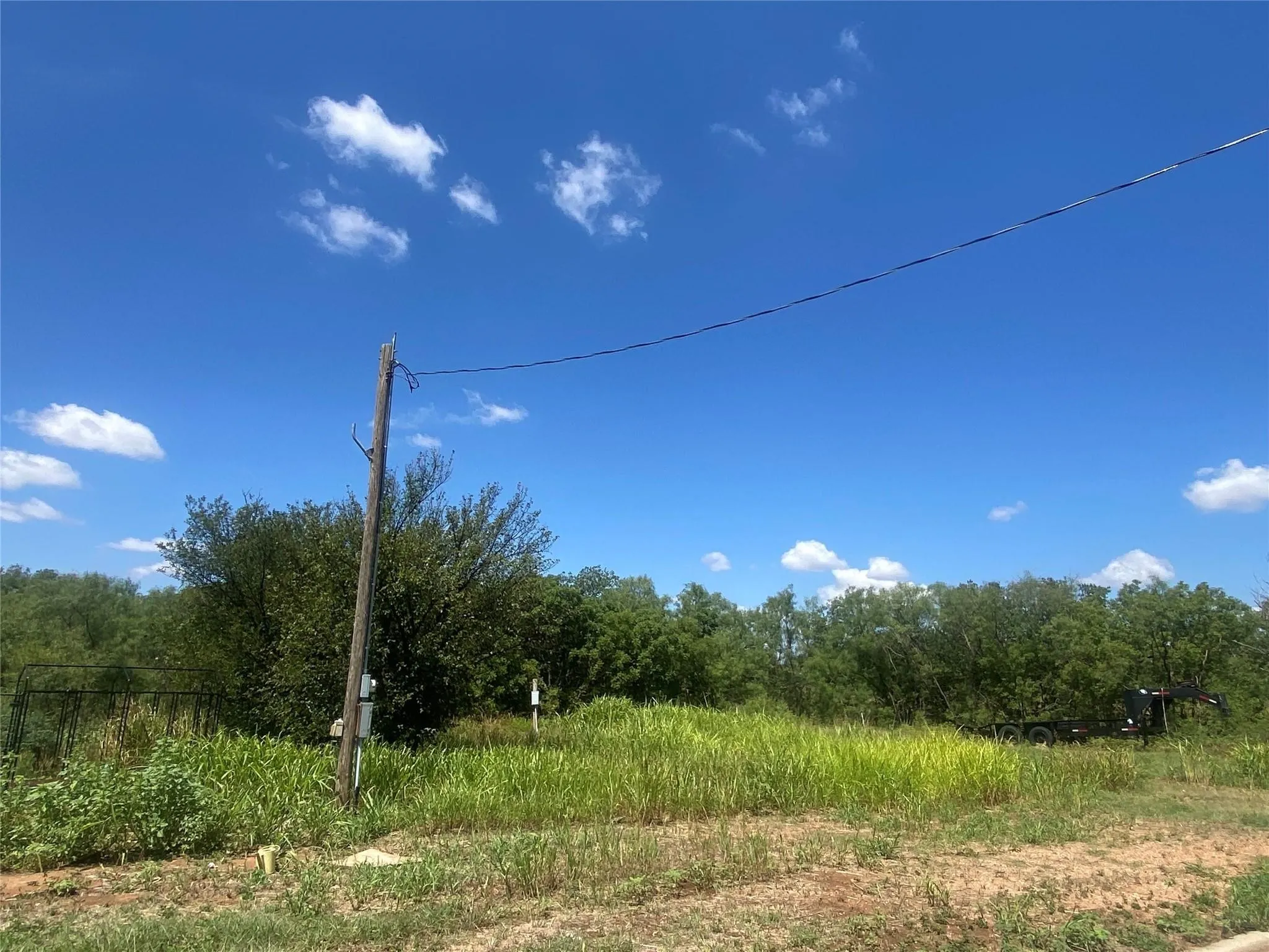 Single Family Residence For Sale in Haskell County , 912 Taylor Avenue, Rule, Texas 79547, 3 Bedrooms, 2 Bathrooms, Garage spaces, 1,056 Sqft, built in 1945, Price $79,900, mls#21270457, Real Estate Agent in Rule, Homes For Sale in Haskell county, Homes For Sale in Rule, Realtor in Rule Texas, Real Estate Brokerage Independent Realty Texas, Luminita Cordes Realtor