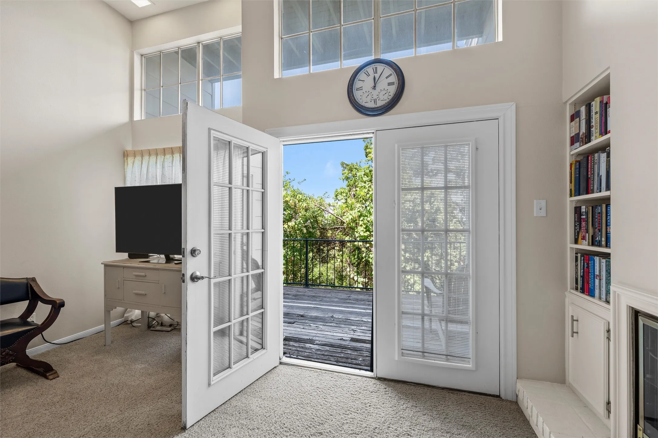 Condominium For Sale in Mc Lennan County , 2901 Lake Shore Drive 405, Waco, Texas 76708, 2 Bedroom, 2 Bathroom, Garage spaces, 1,178 Sqft, built in 1974, mls#21266043, Real Estate Agent in Waco, Homes For Sale in Mc Lennan county, Homes For Sale in Waco, Realtor in Waco Texas, Real Estate Brokerage Independent Realty Texas, Luminita Cordes Realtor